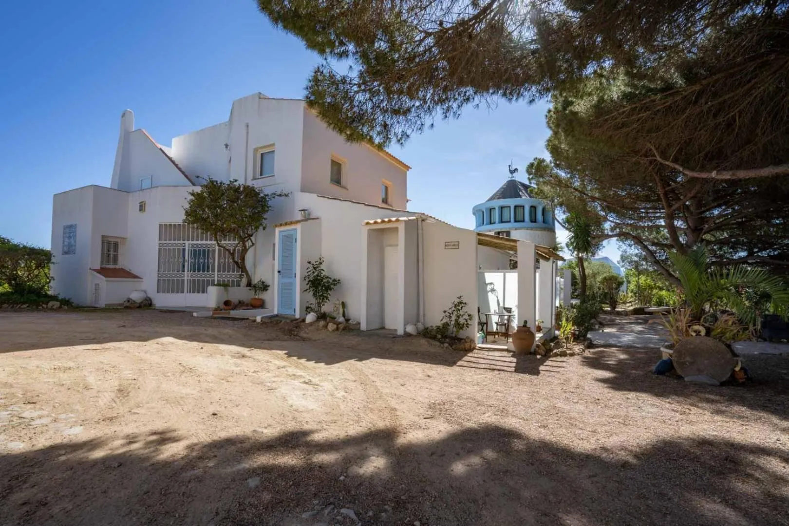 Property building in Bem Parece by Umbral