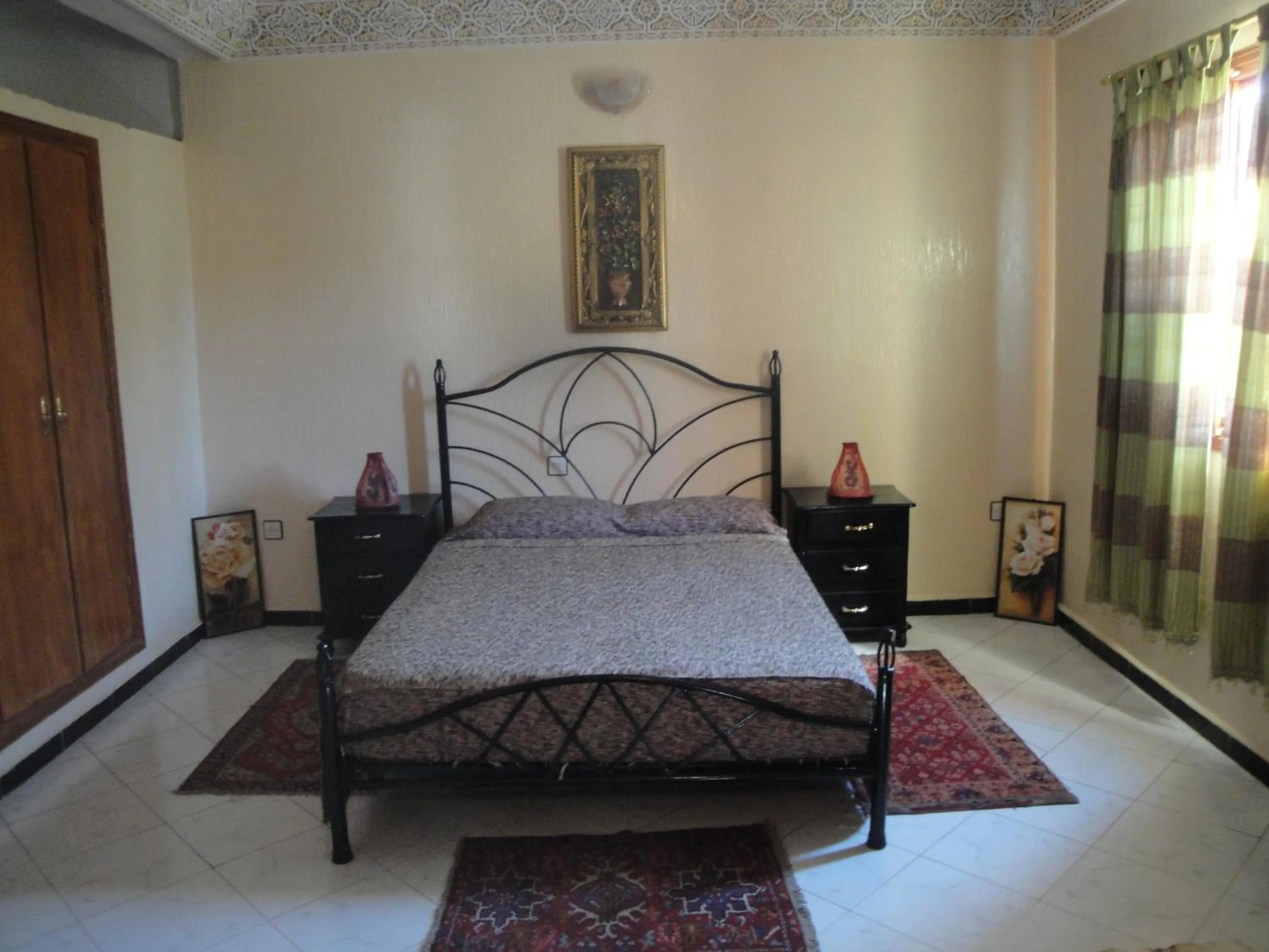 Photo of the whole room, Bed in Hôtel Tijani