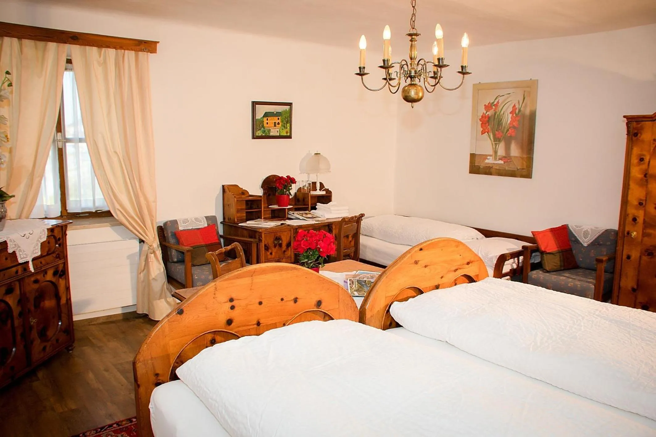 Bed in Gasthof Hohlwegwirt