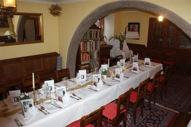 Restaurant/places to eat in Gasthof Hohlwegwirt