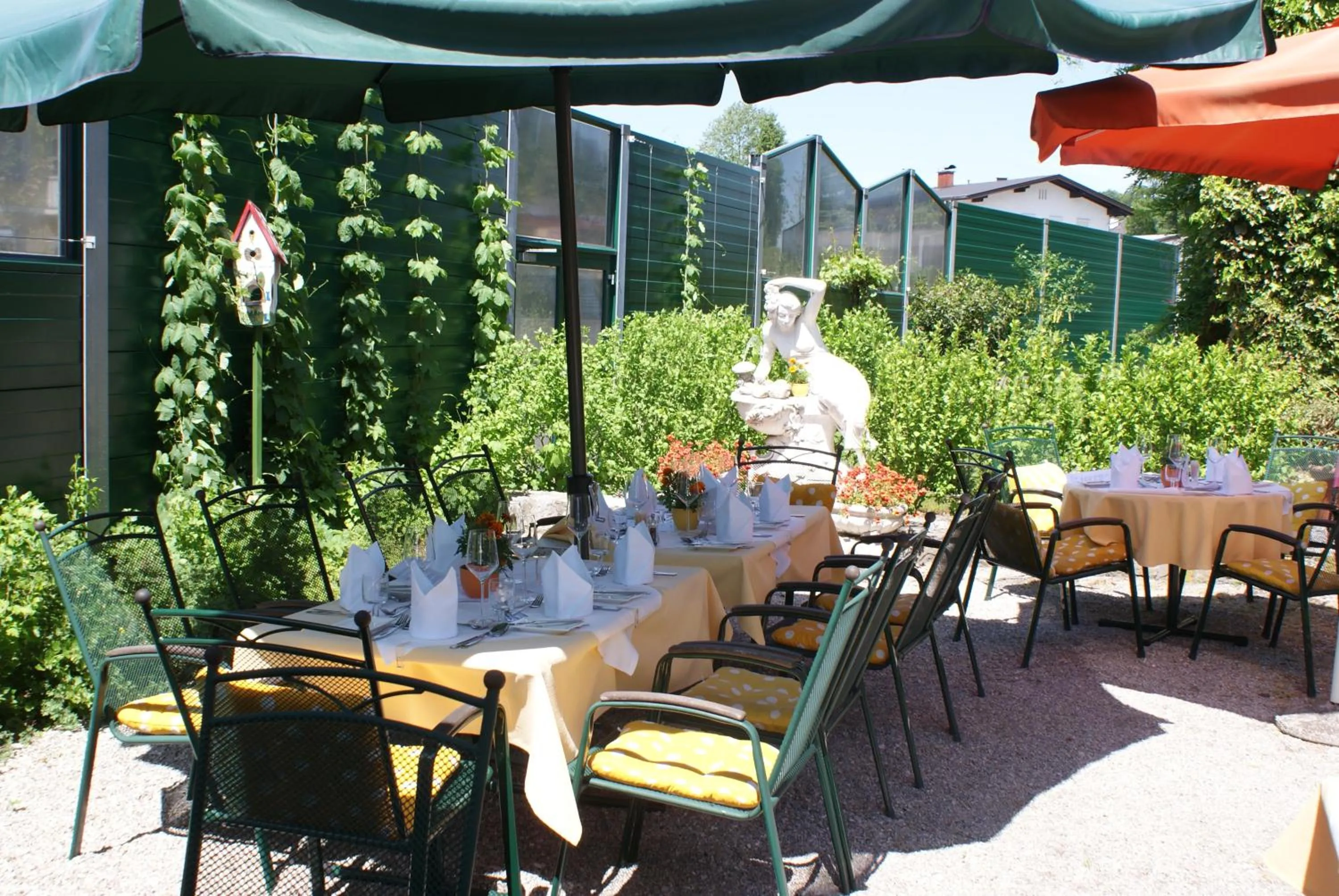 Restaurant/places to eat in Gasthof Hohlwegwirt