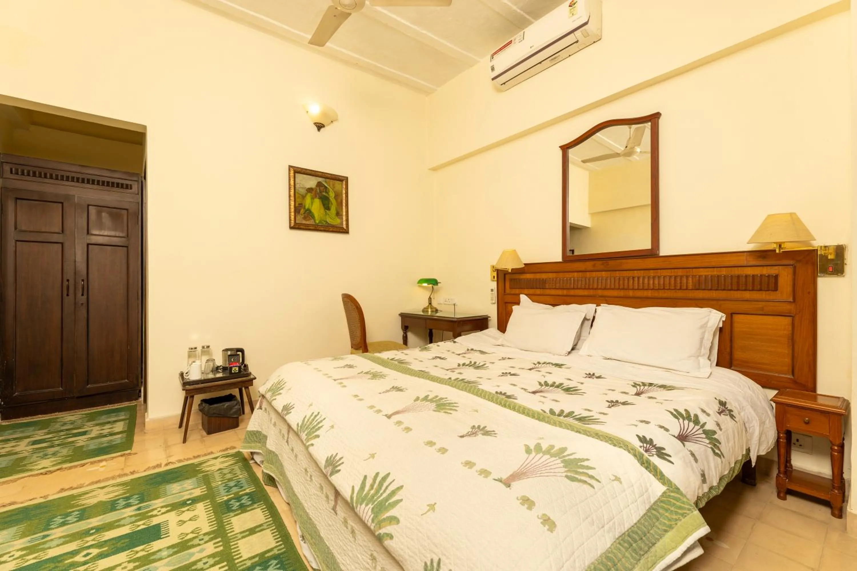 Bedroom, Bed in Lutyens Bungalow