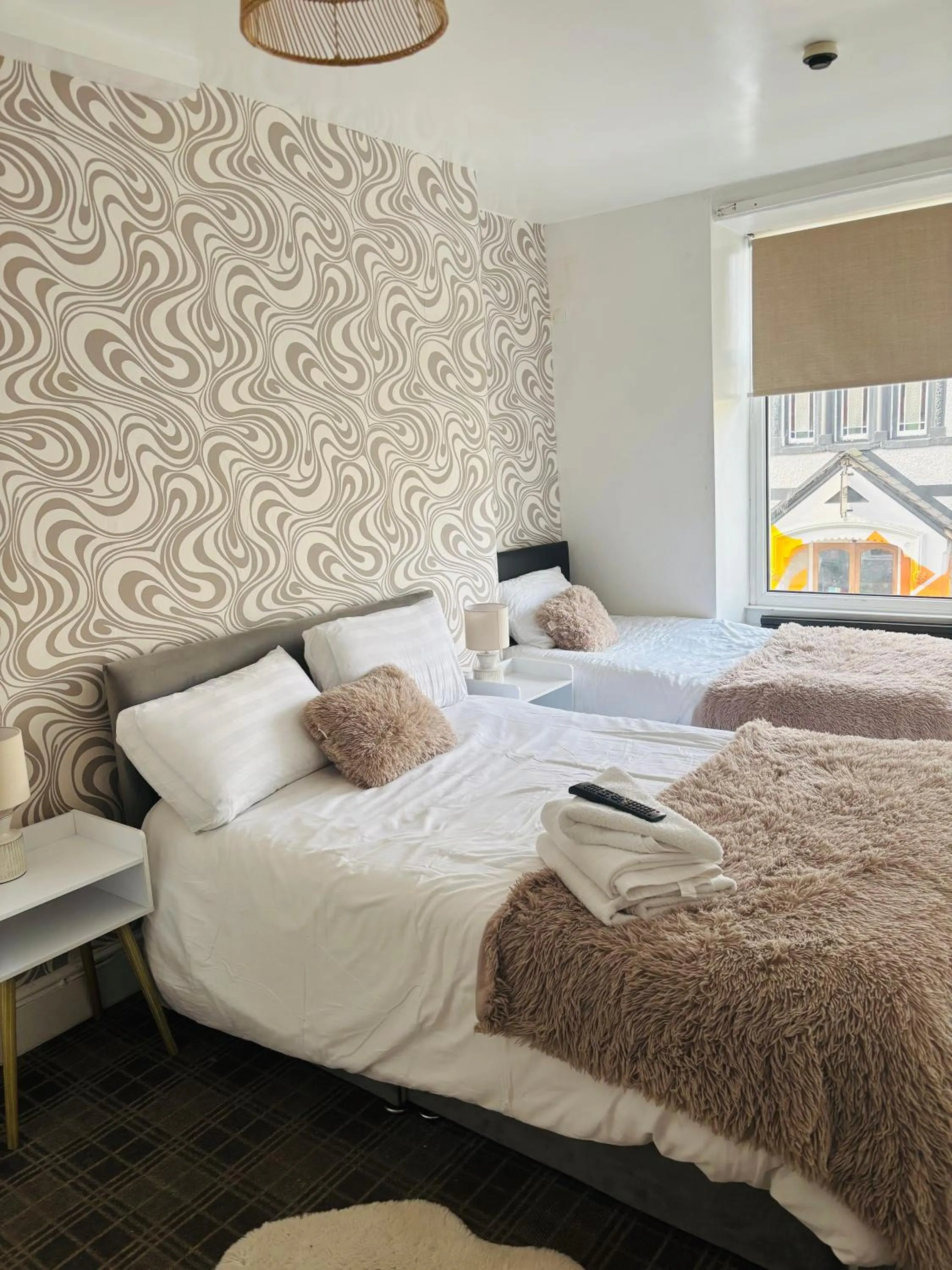 Double or Twin Room with Shower in Idan House