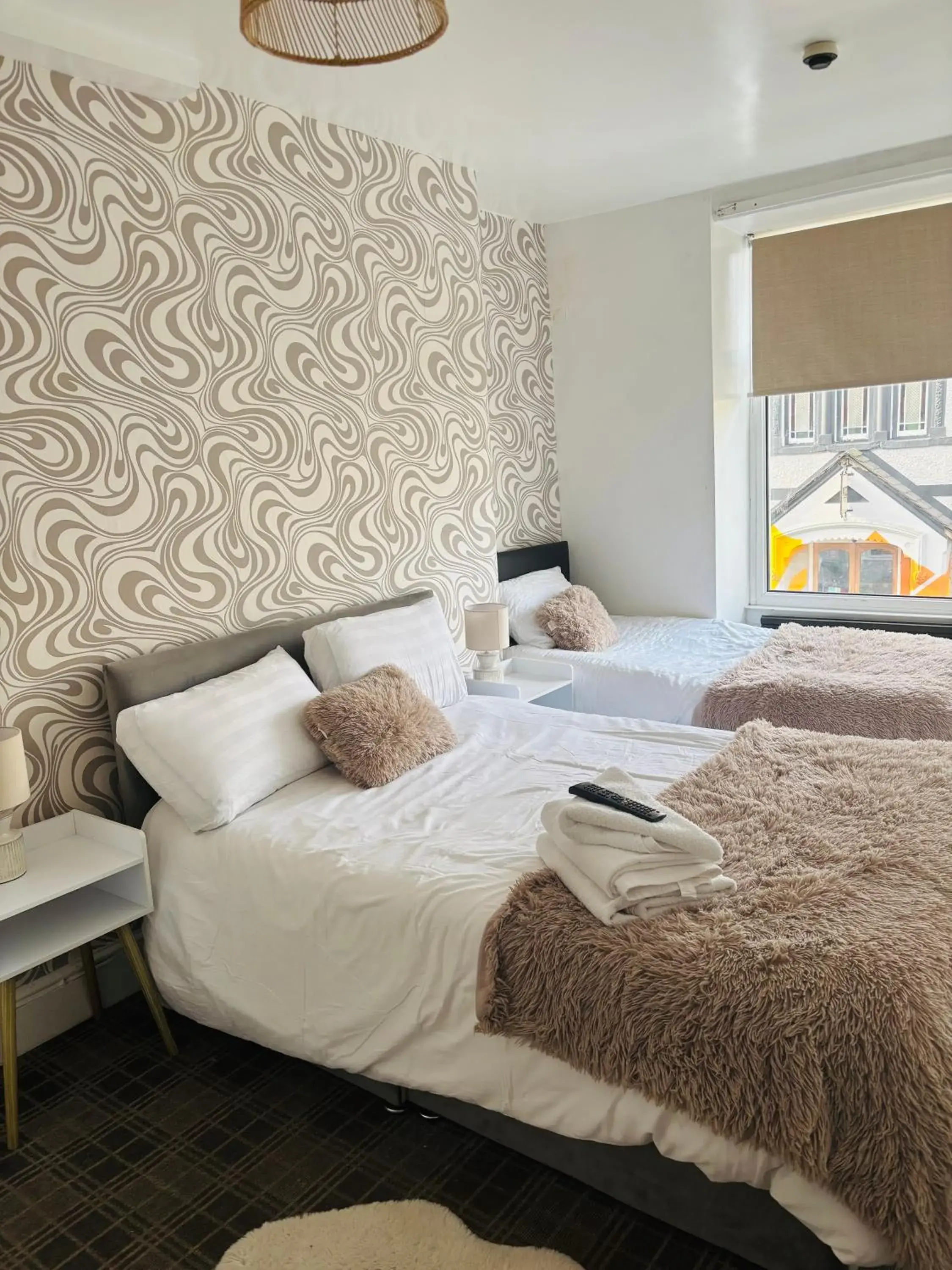 Double or Twin Room with Shower in Idan House Double or Twin Room with Shower in Idan House