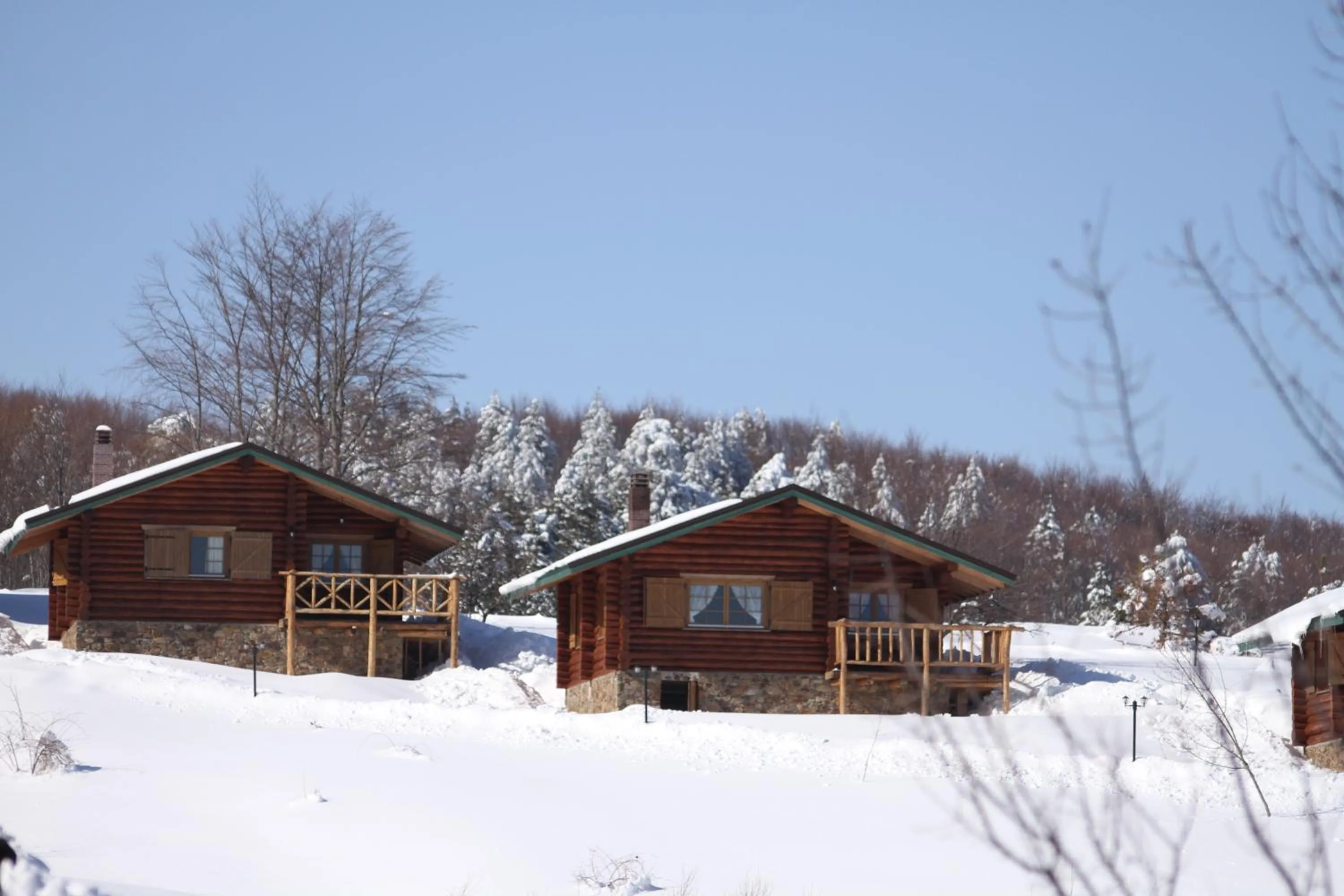 Mountain view in Sfendamos Wood Village