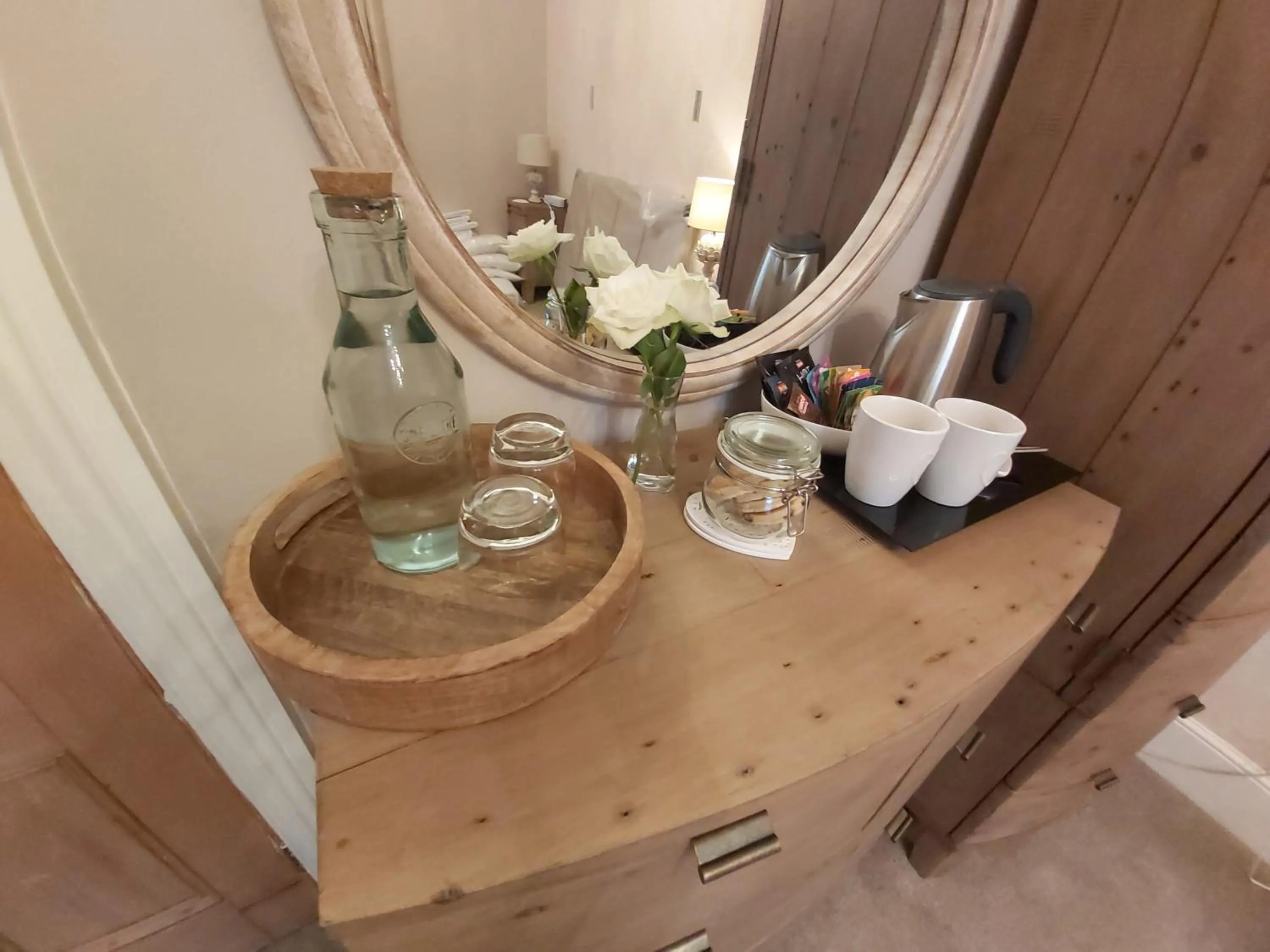 Coffee/tea facilities in LLys Aeron "The Little Hotel"