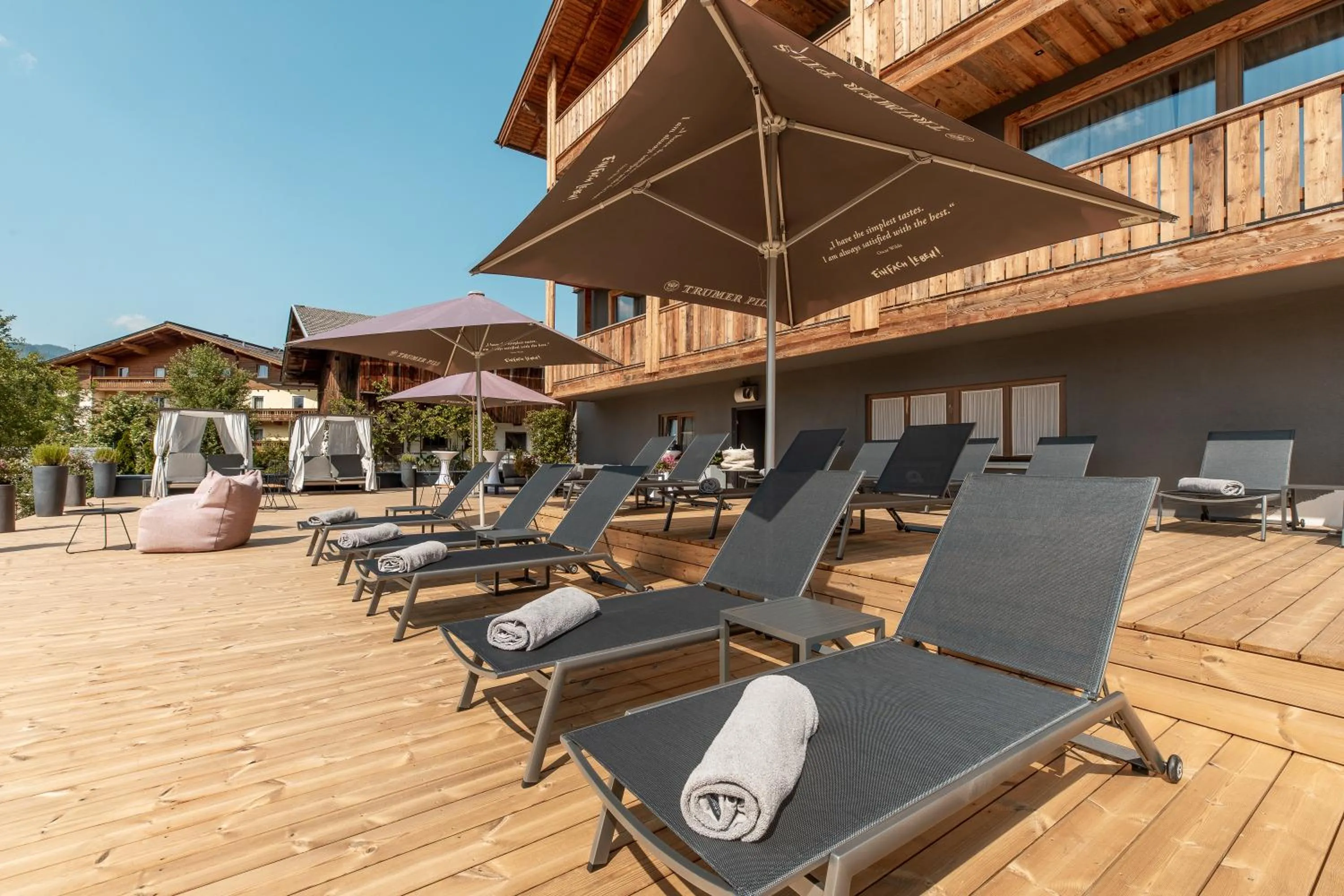 Patio in ALMMONTE SENSUM SUITES - Funky Living Hotel