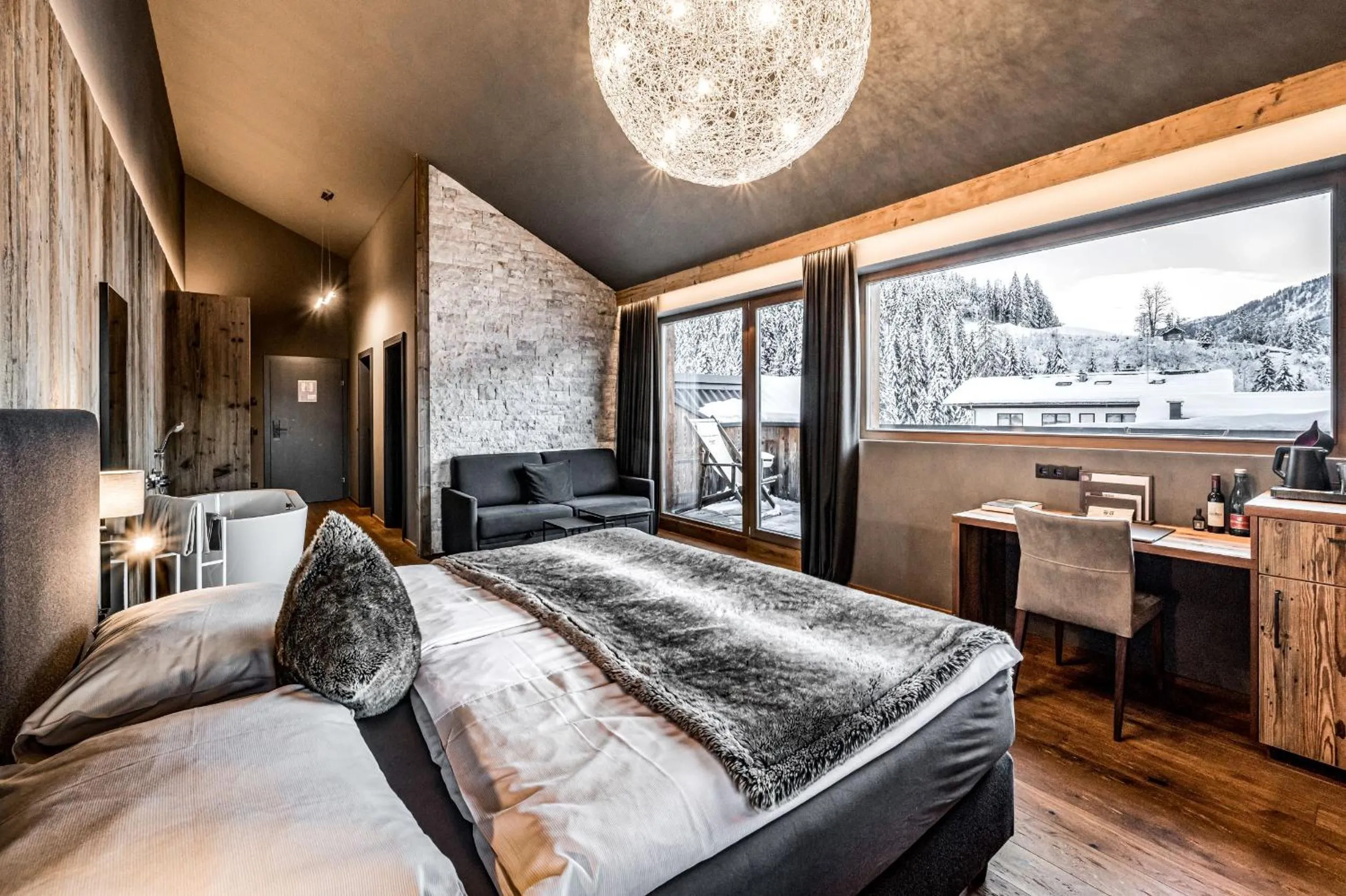 Photo of the whole room, Bed in ALMMONTE SENSUM SUITES - Funky Living Hotel