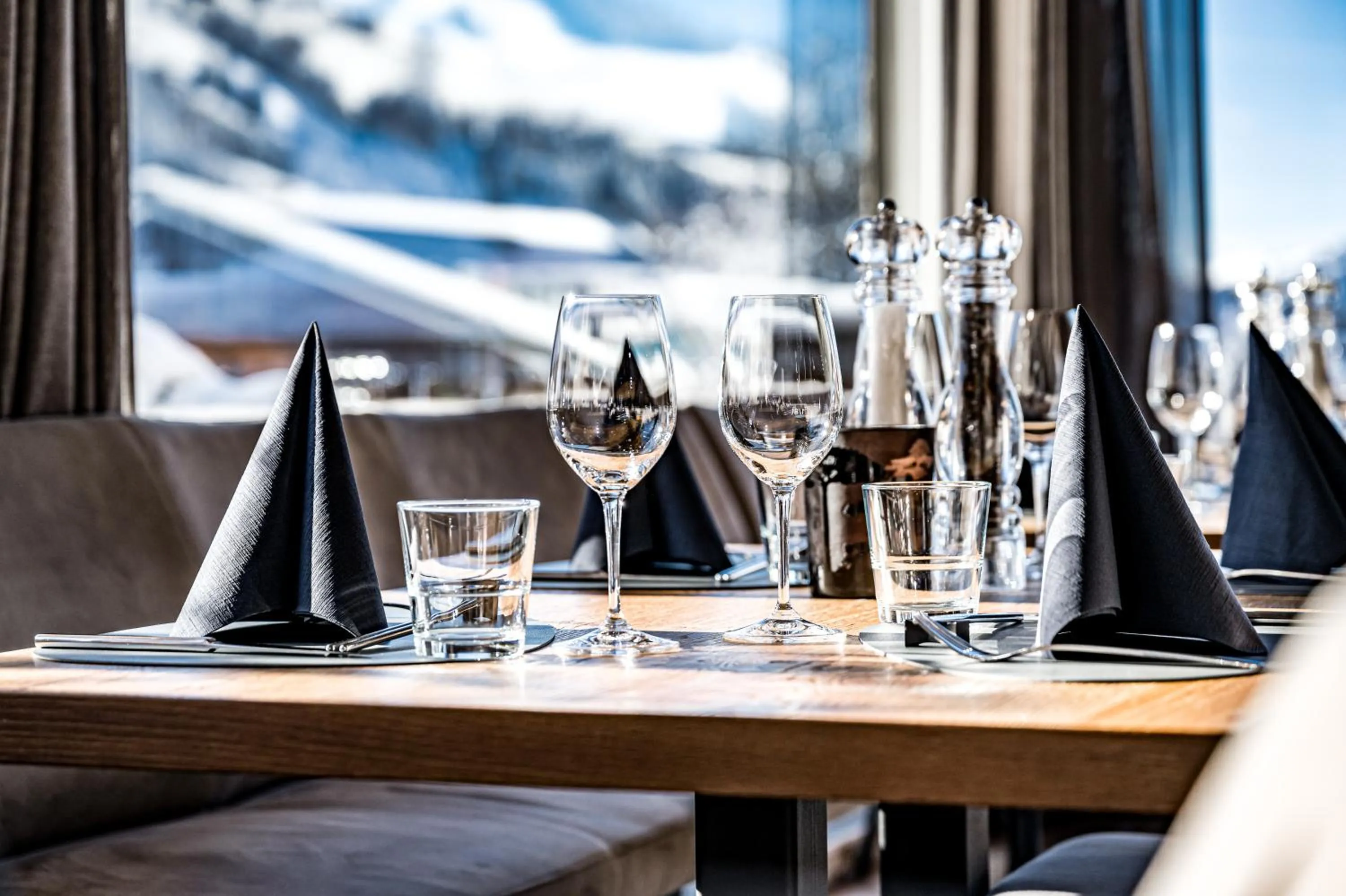 Restaurant/places to eat in ALMMONTE SENSUM SUITES - Funky Living Hotel