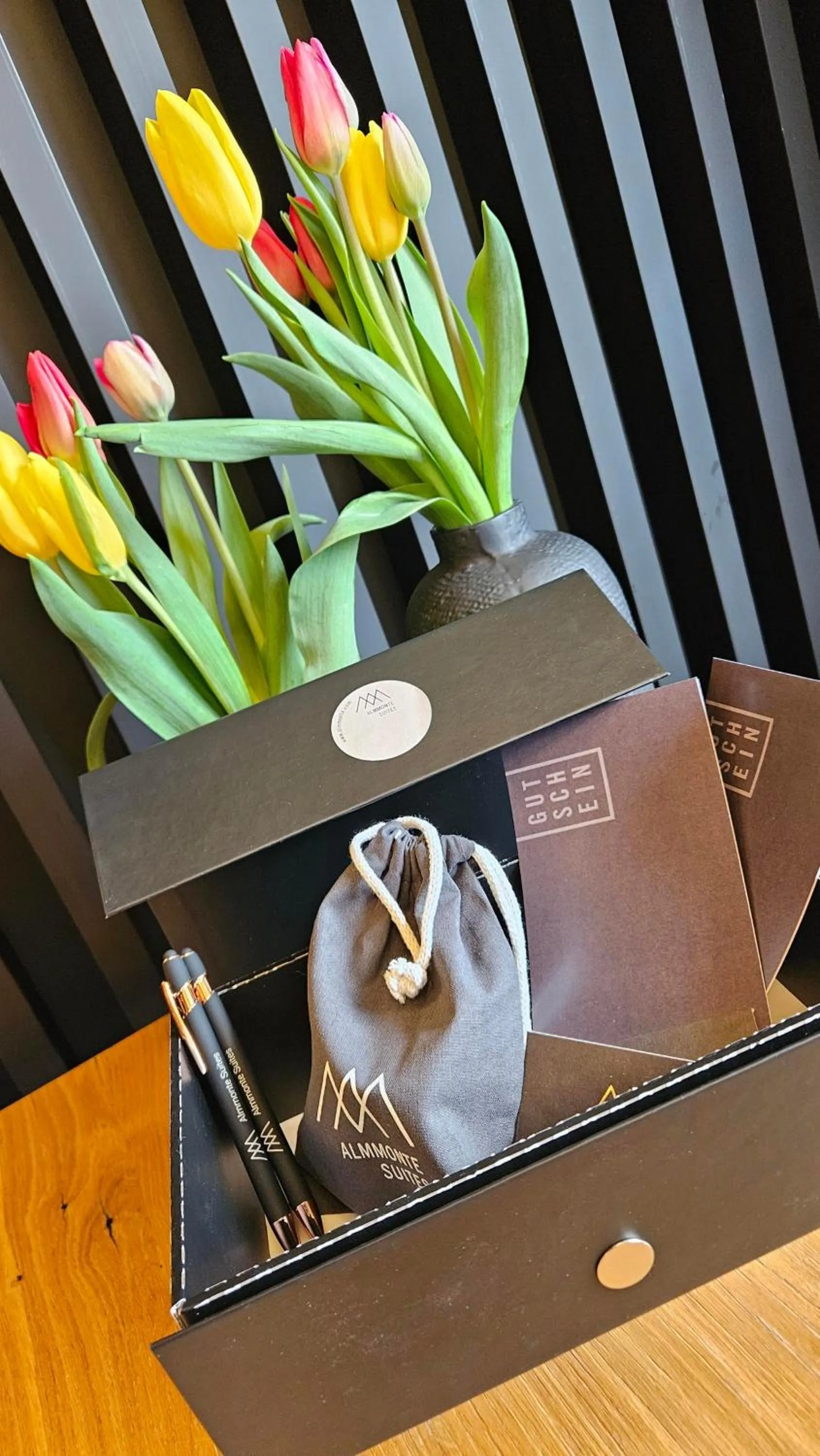 Coffee/tea facilities in ALMMONTE SENSUM SUITES - Funky Living Hotel