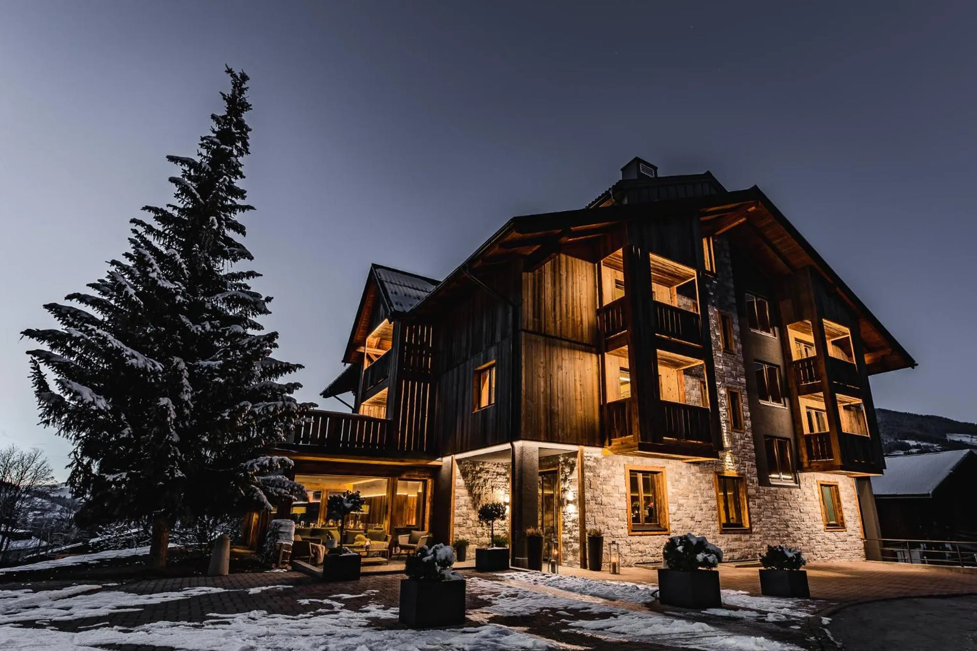 Facade/entrance in ALMMONTE SENSUM SUITES - Funky Living Hotel