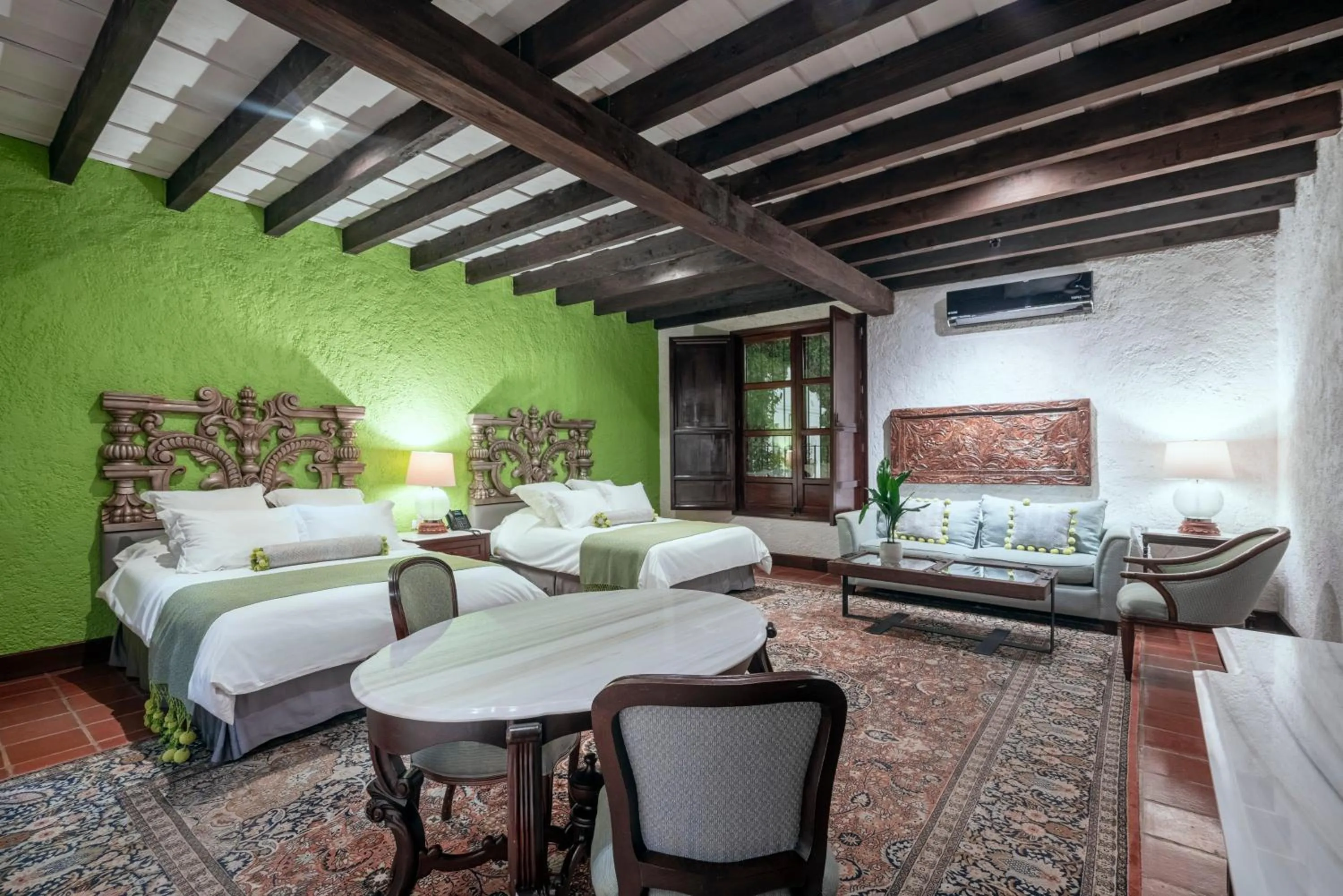 Living room, Bed in Las Cruces Boutique Hotel