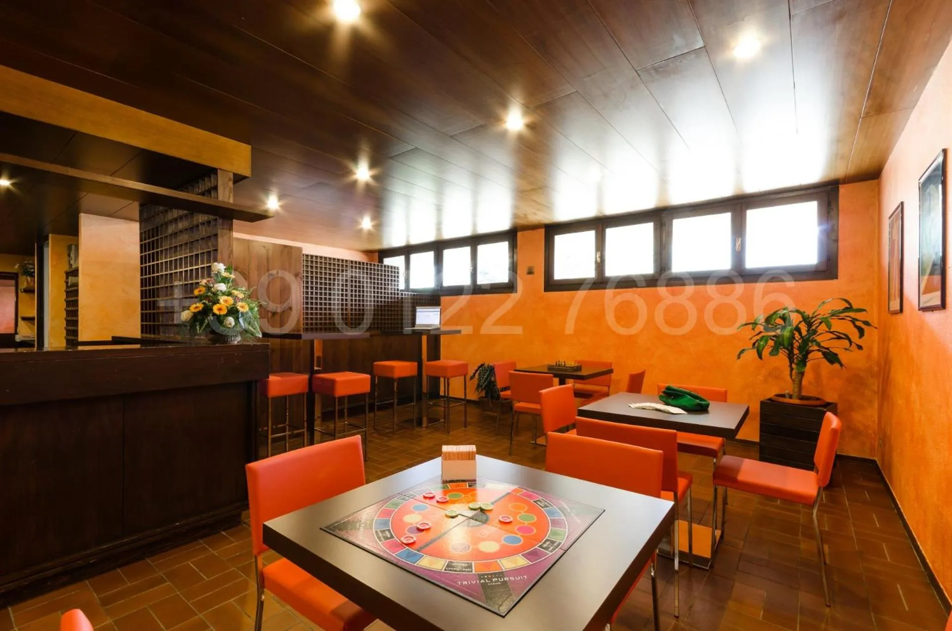 Communal lounge/ TV room in Resort Palace Sestriere 1 e 2