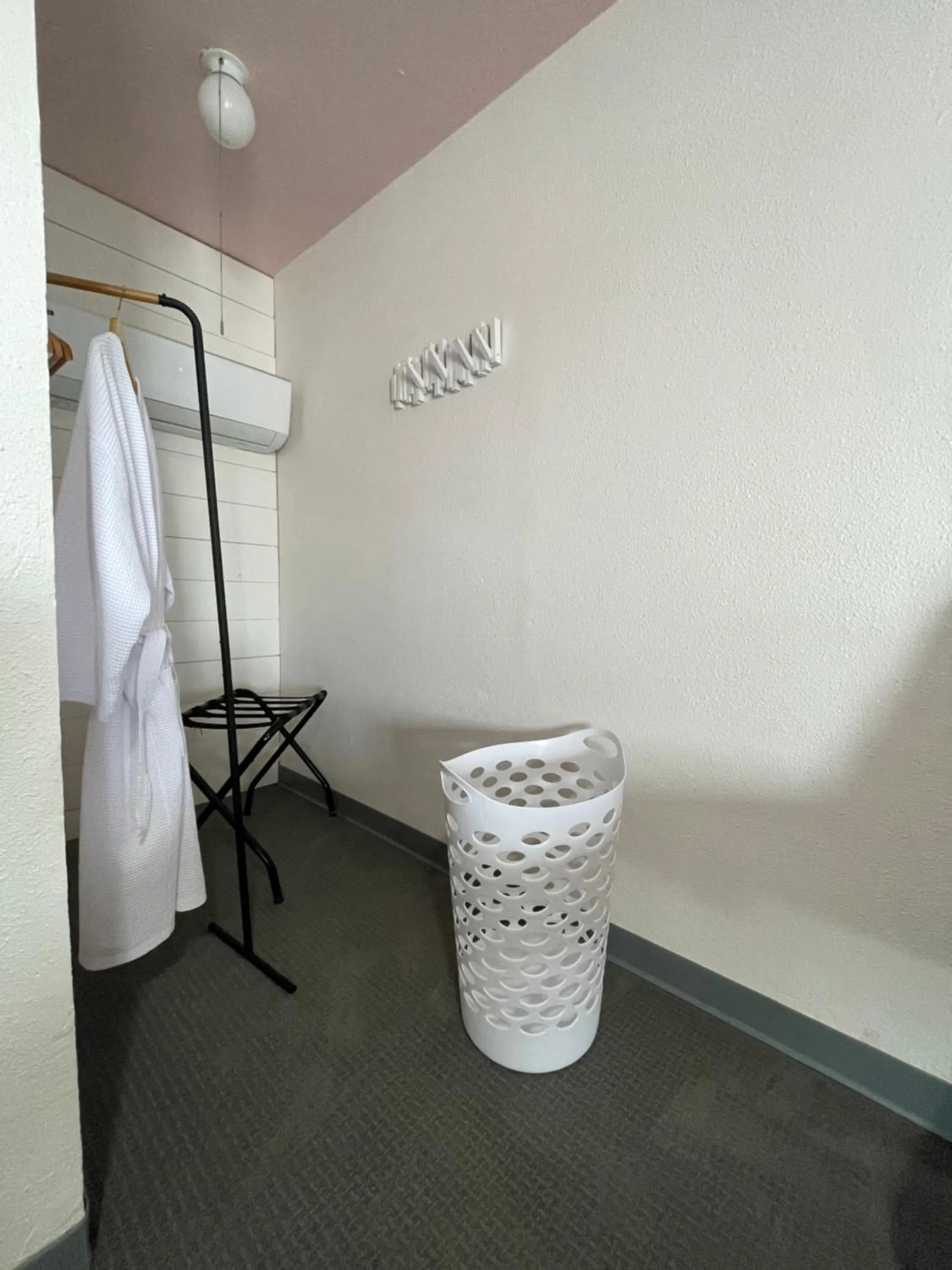 Bed in Rainbow Motel