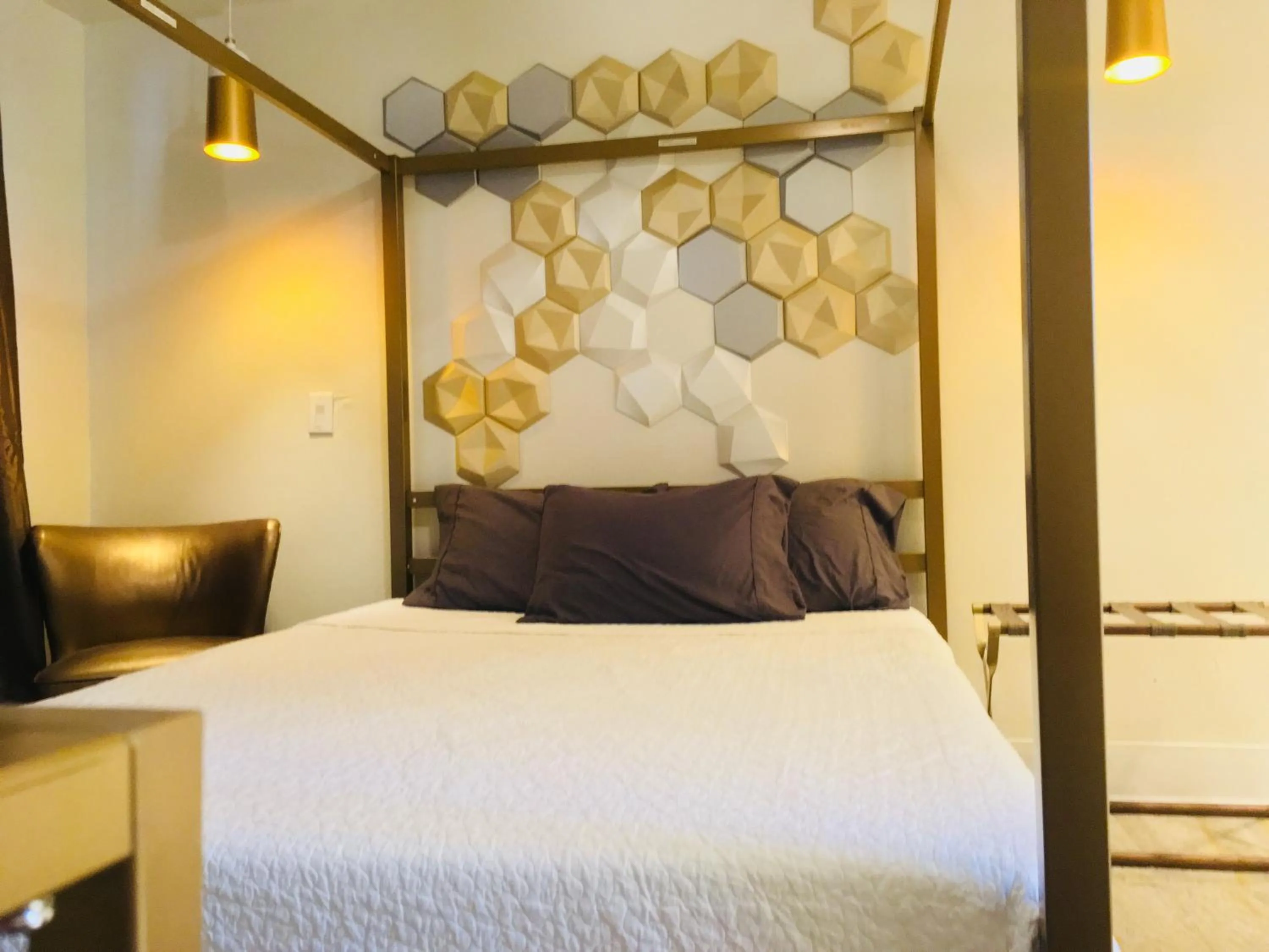 Bed in Rainbow Motel