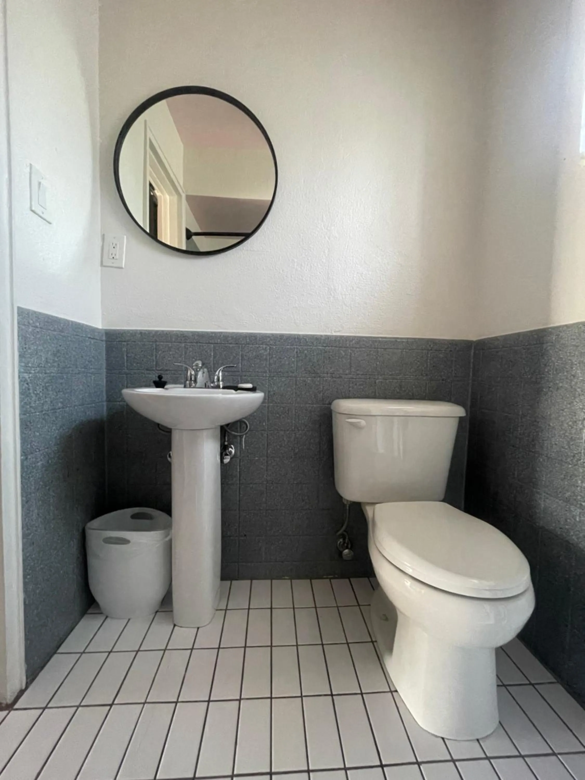 Toilet in Rainbow Motel