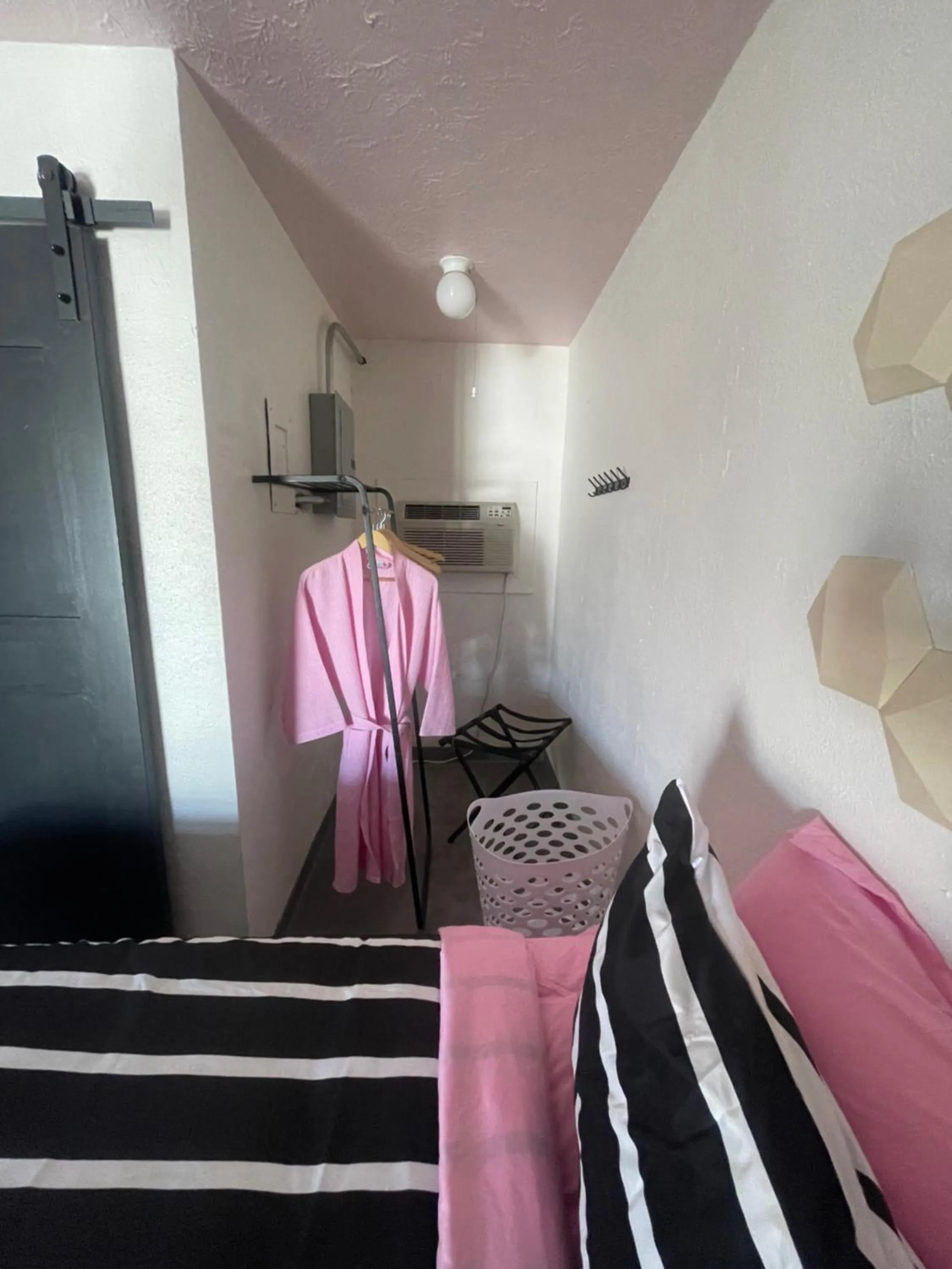 Bed in Rainbow Motel