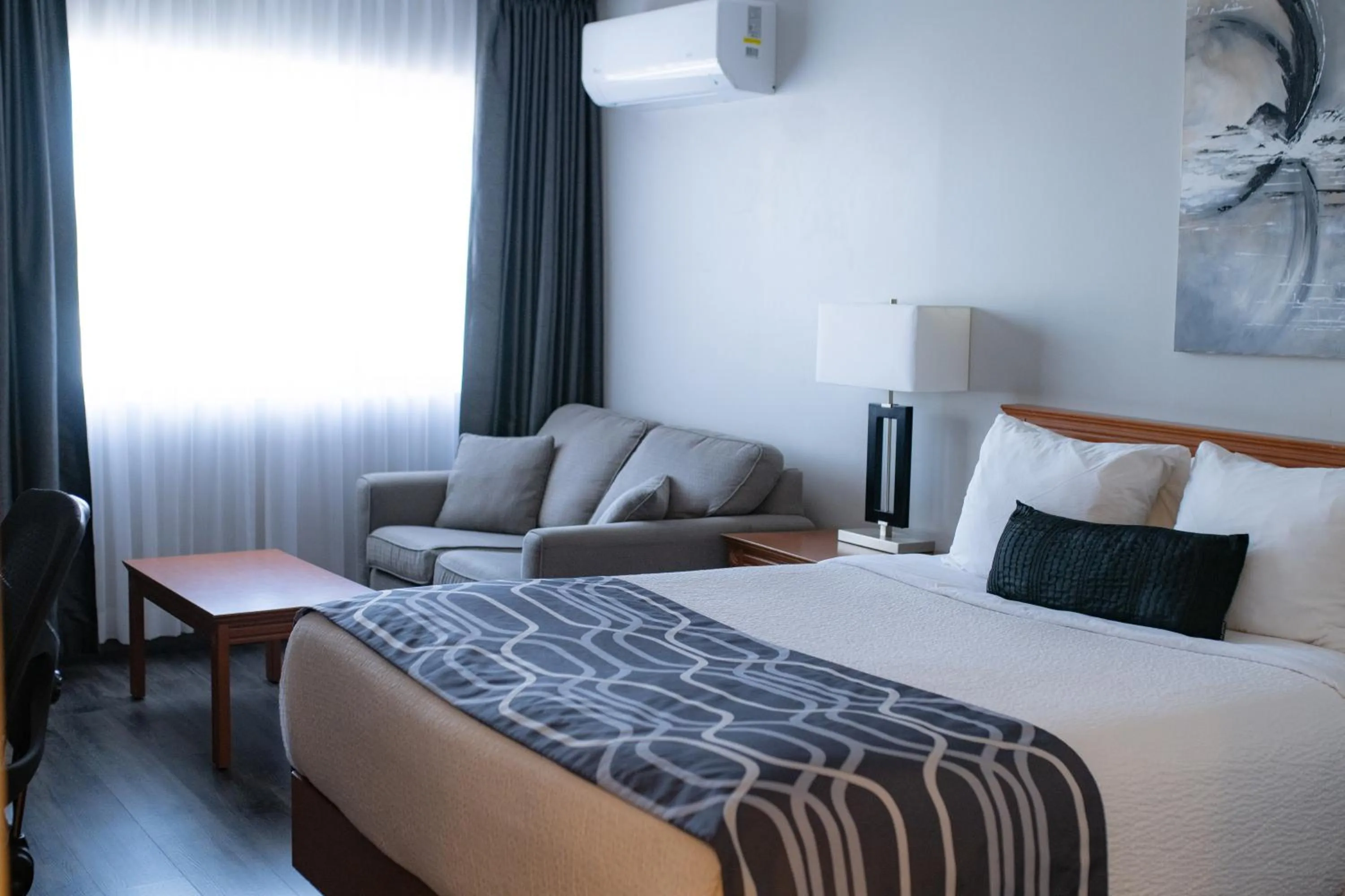 Bed in Hôtel Le Voyageur