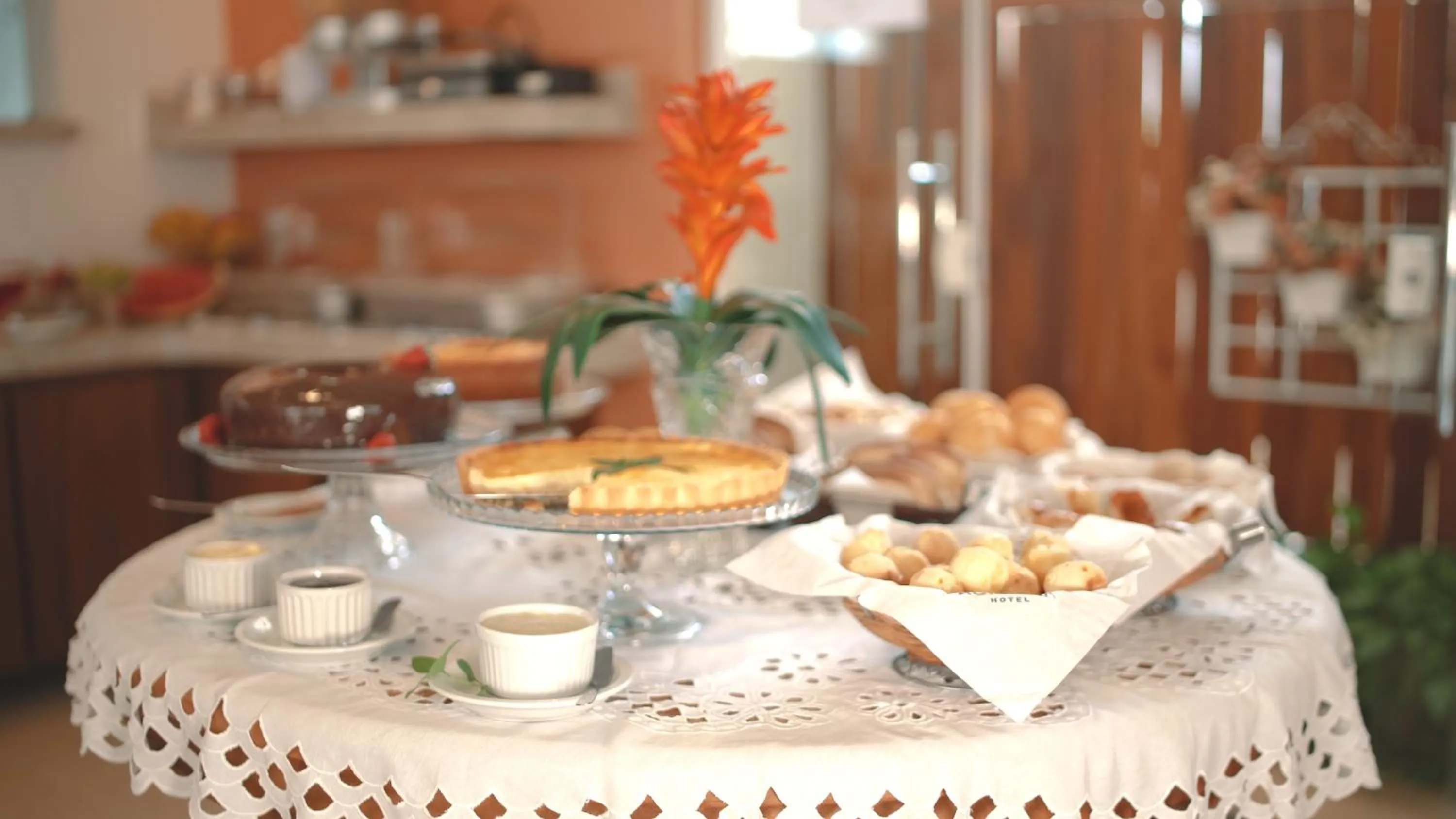 Breakfast in Hotel Água Viva - Cachoeira Paulista - SP - Próximo a Canção Nova