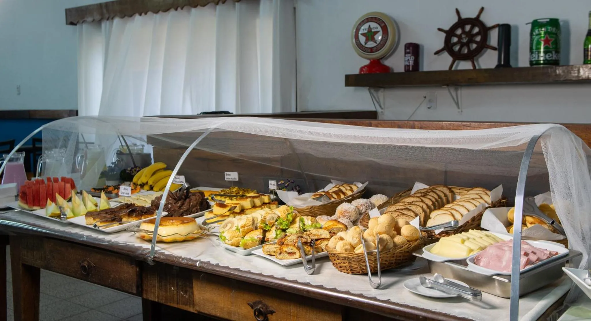 Breakfast in Pousada La Naila