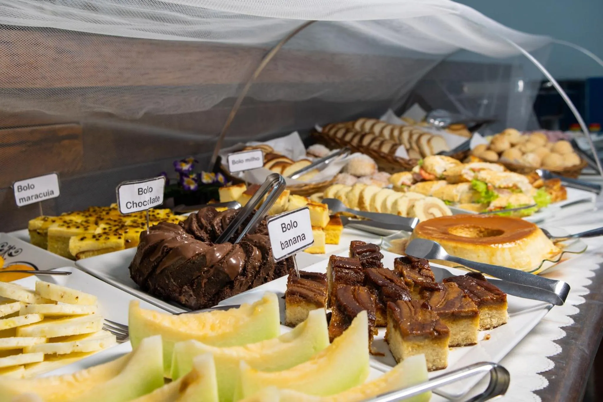 Breakfast in Pousada La Naila