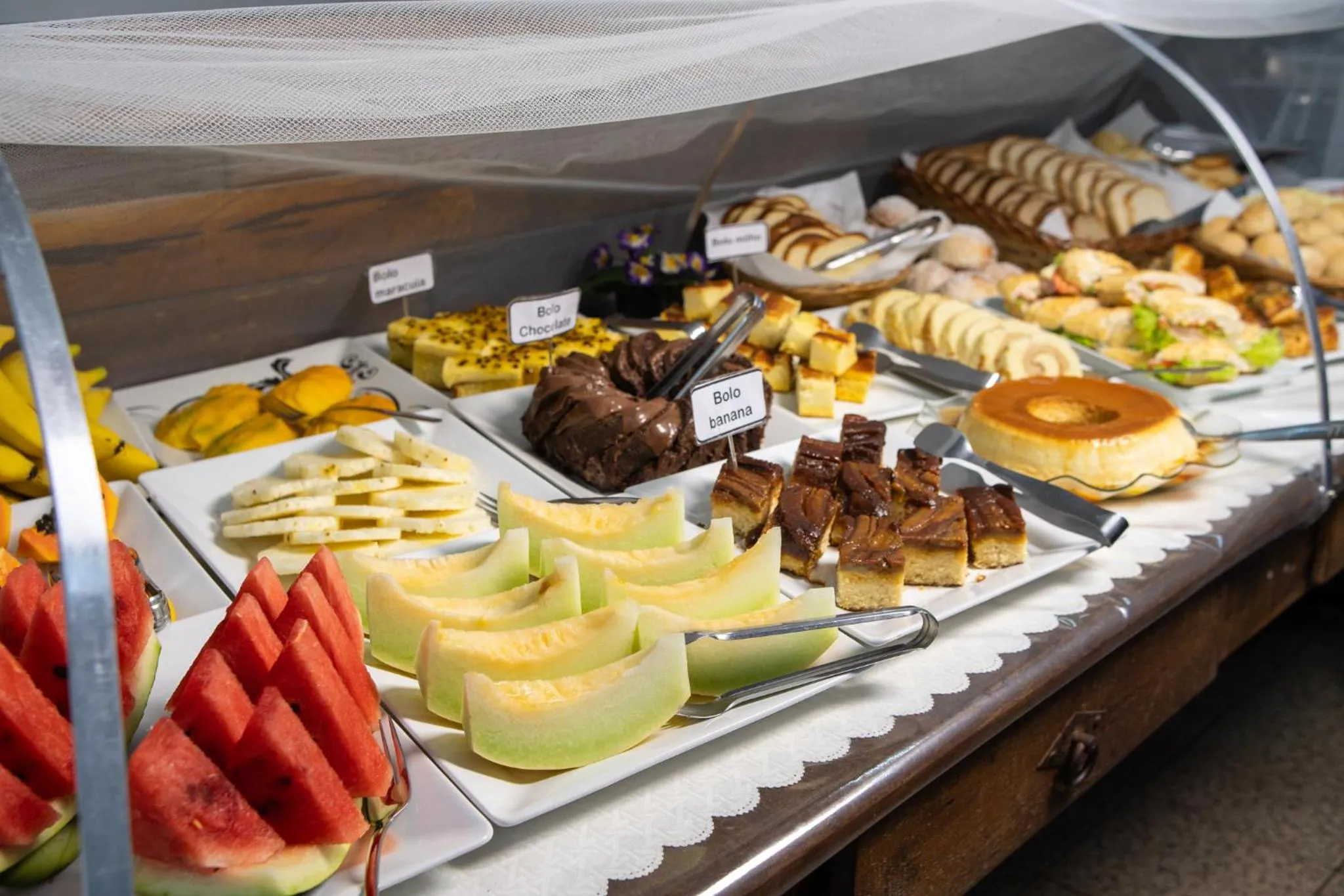 Breakfast in Pousada La Naila