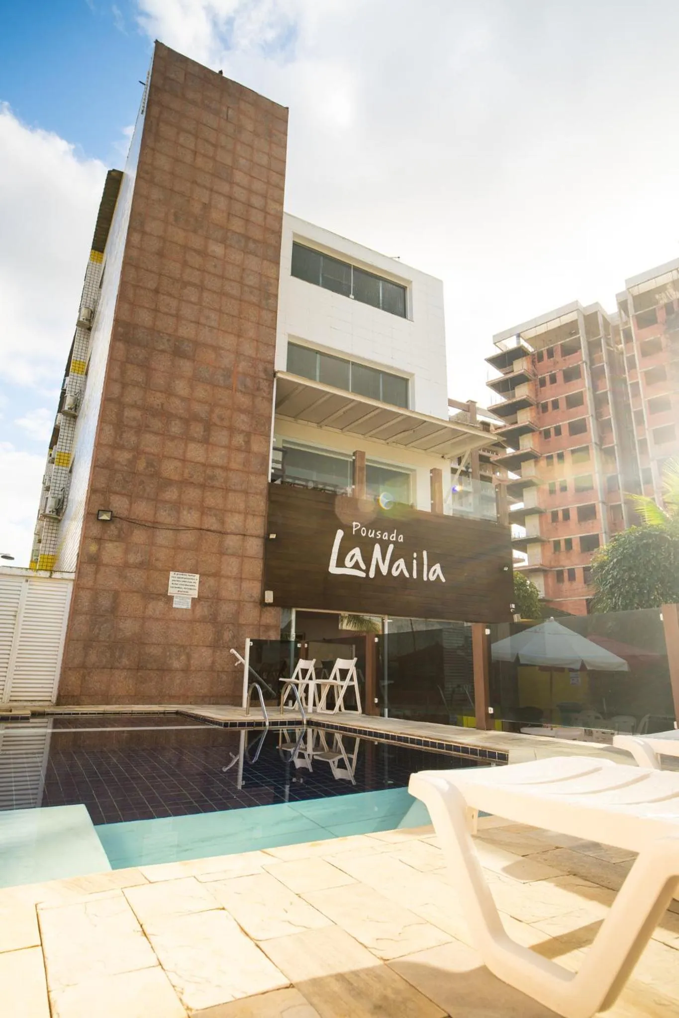 Property building in Pousada La Naila