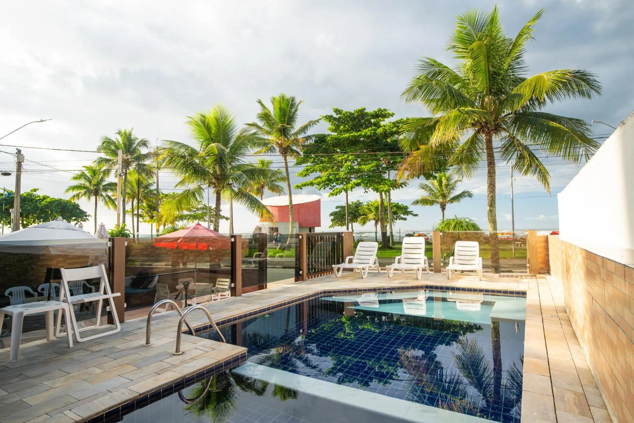 Swimming pool in Pousada La Naila