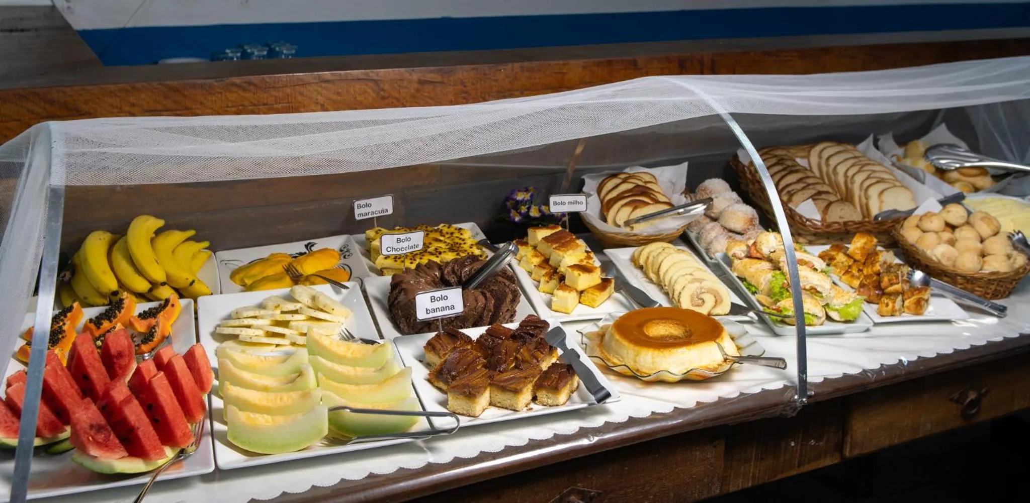 Breakfast in Pousada La Naila