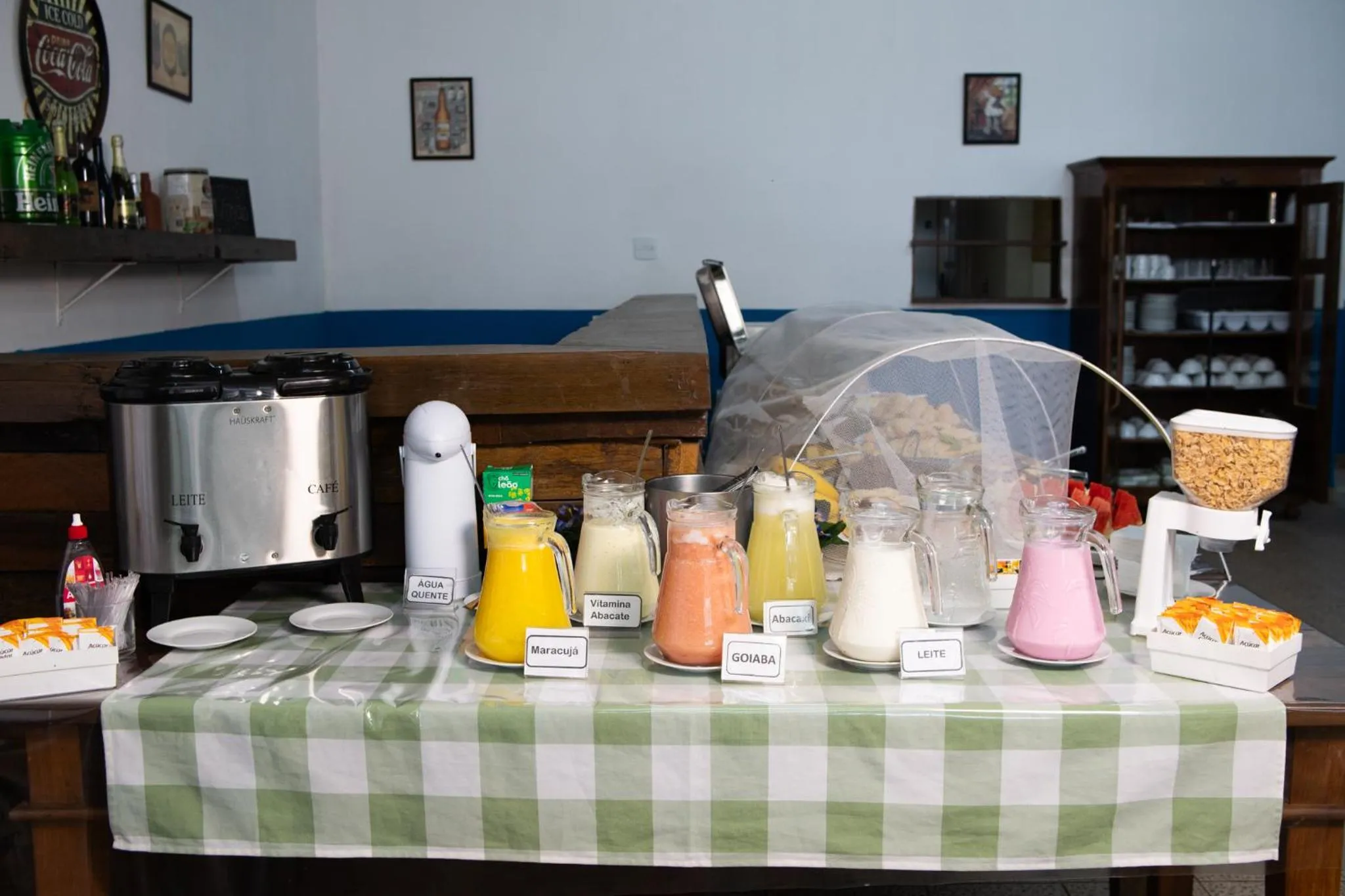 Breakfast in Pousada La Naila