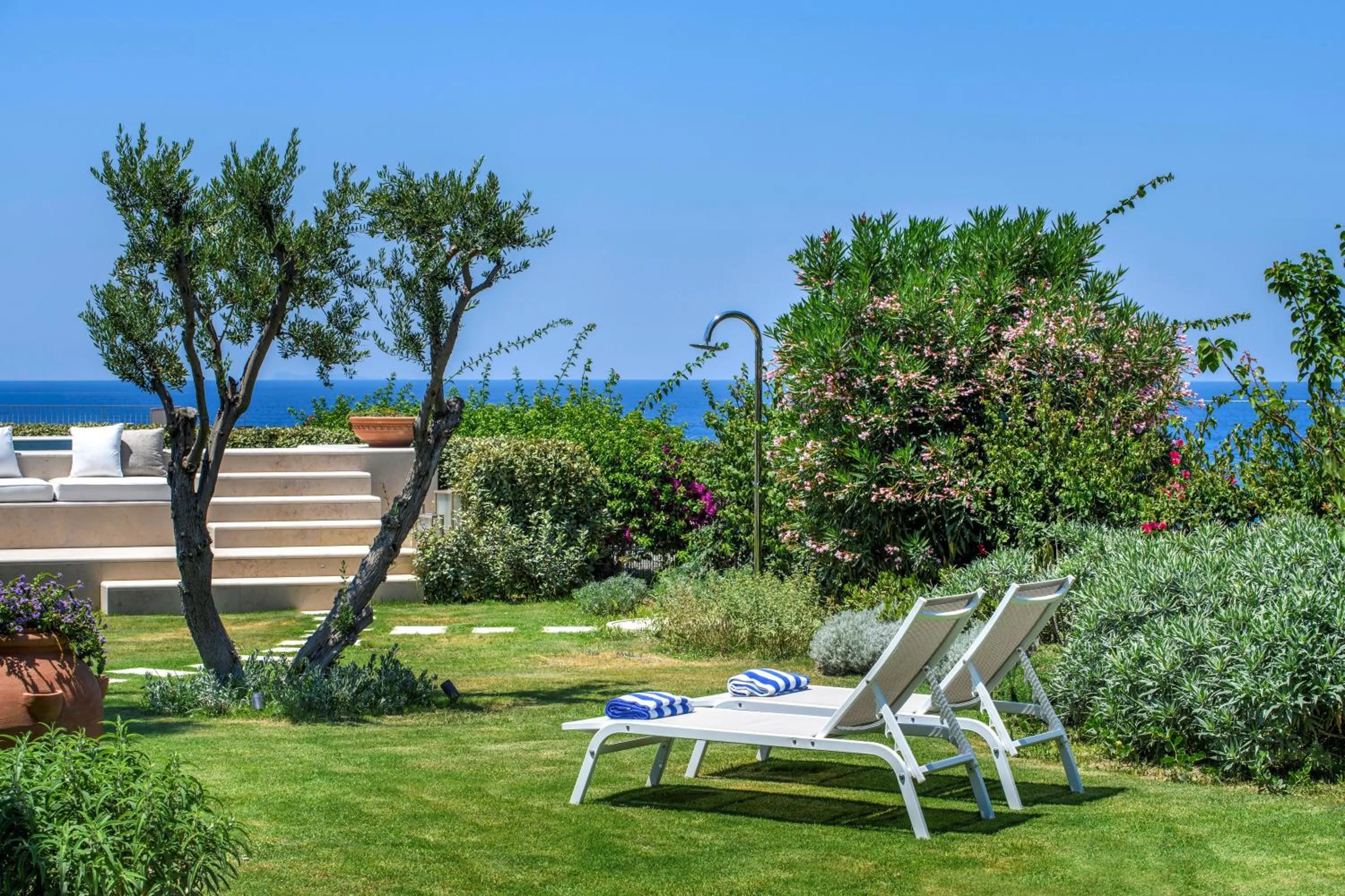 Garden in OraBlu Villas