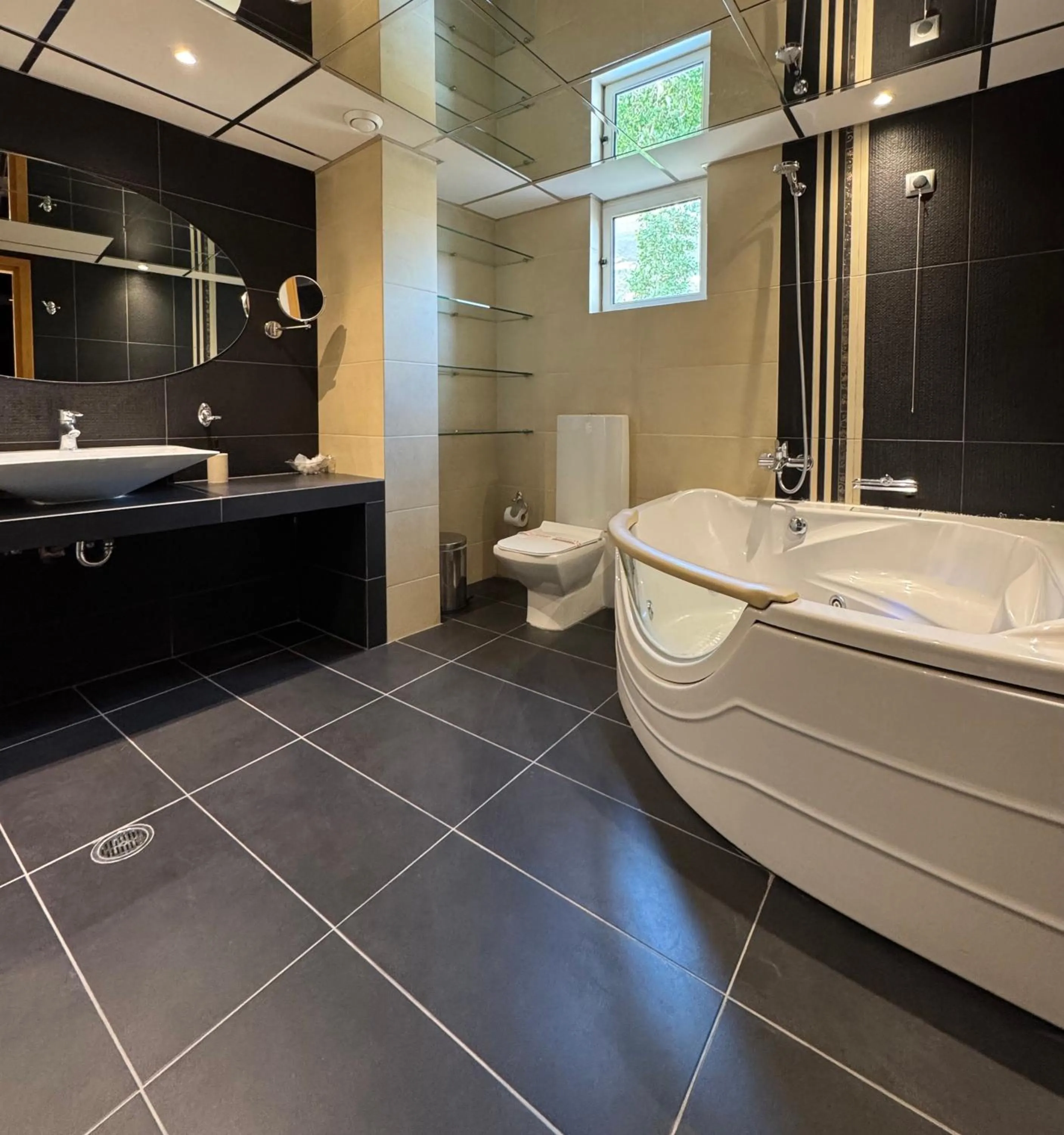 Hot Tub in Messinian Bay