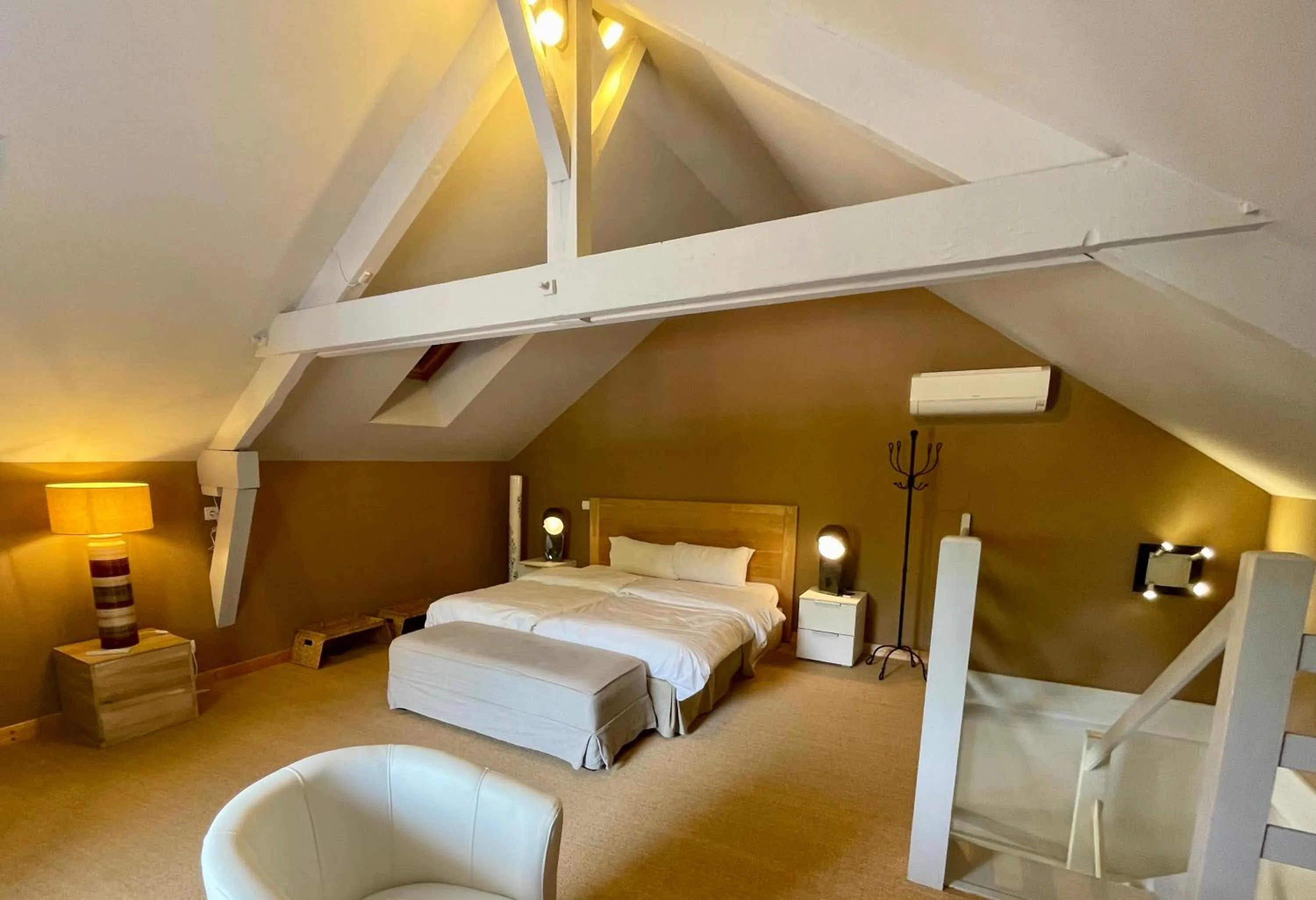 Photo of the whole room in Chambres d'Hôte Le Clos de L'Argolay