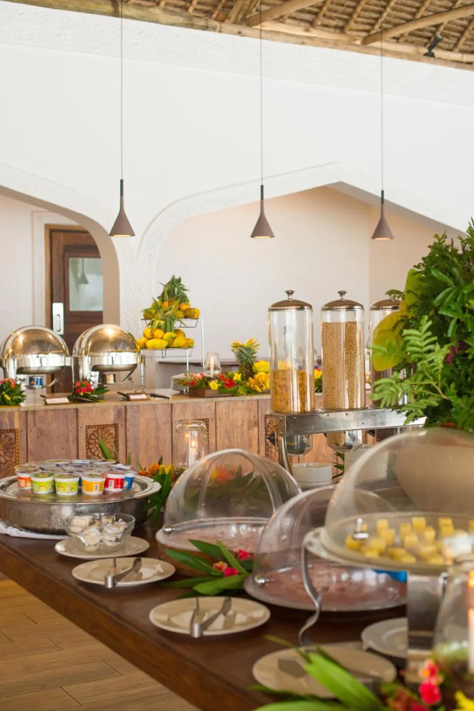 Restaurant/places to eat in Konokono Beach Resort and Isaraya Luxury Overwater Villas