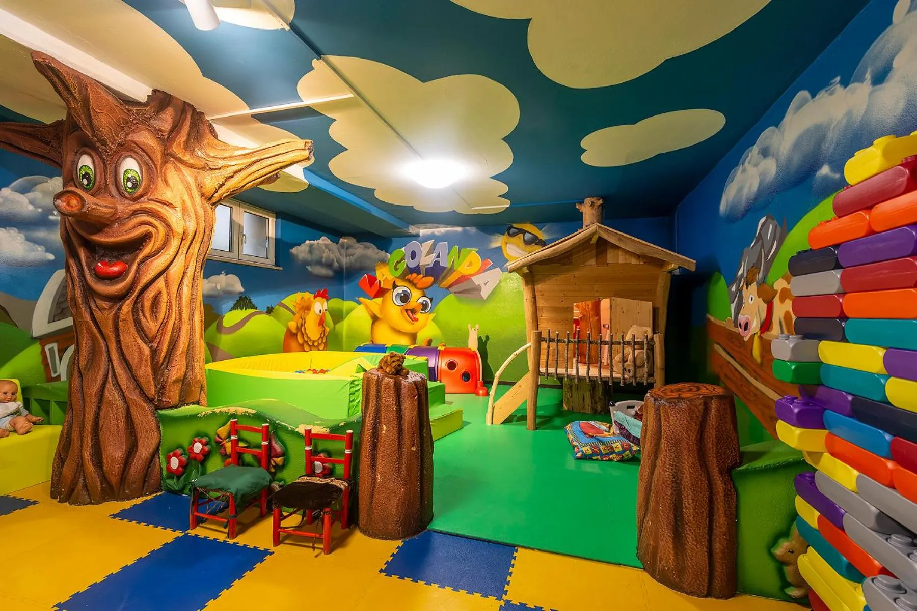 Children play ground in Hotel Al Lago