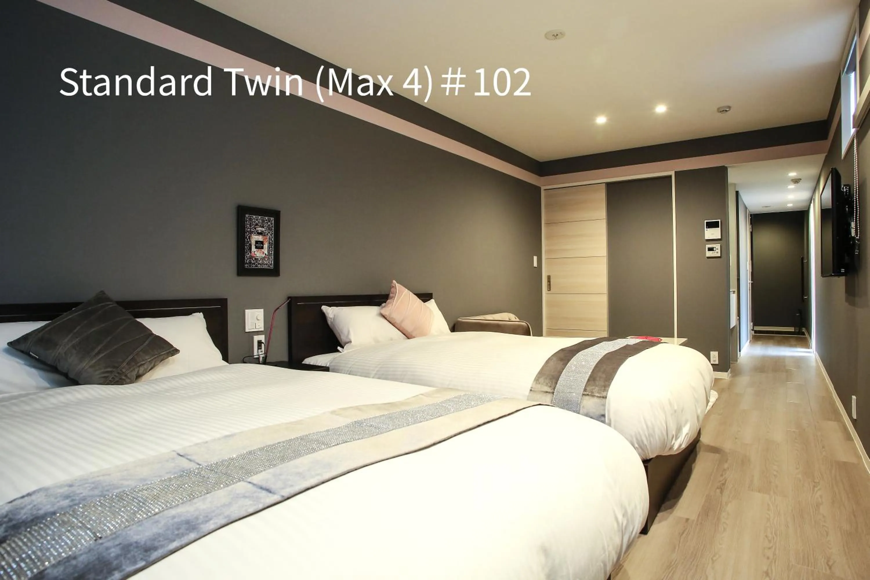 Bed in FUKUOKA MOJIKO STAY x 完全非対面セルフチェックイン 門司港駅徒歩5分