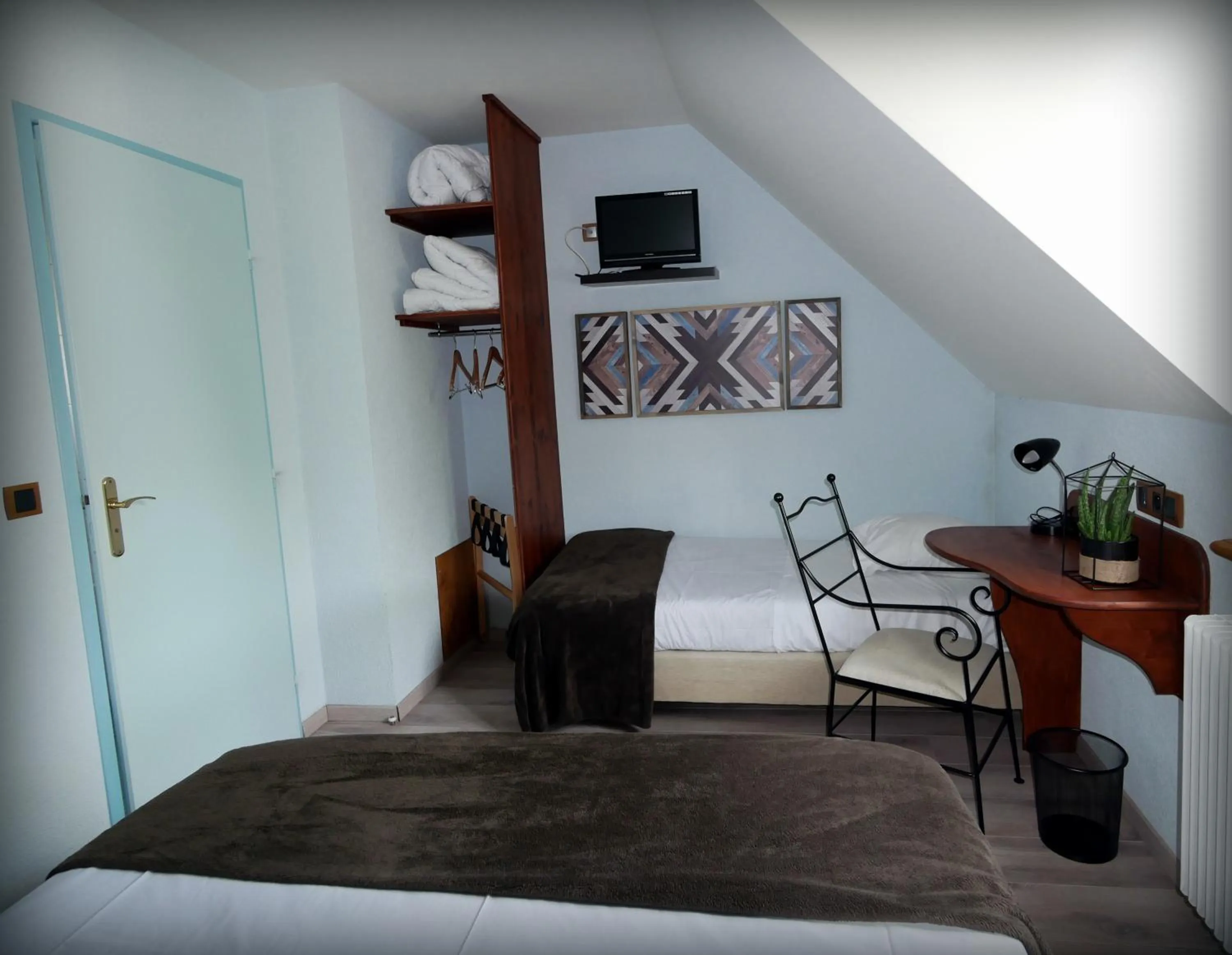 Bed in Auberge de la Rivière