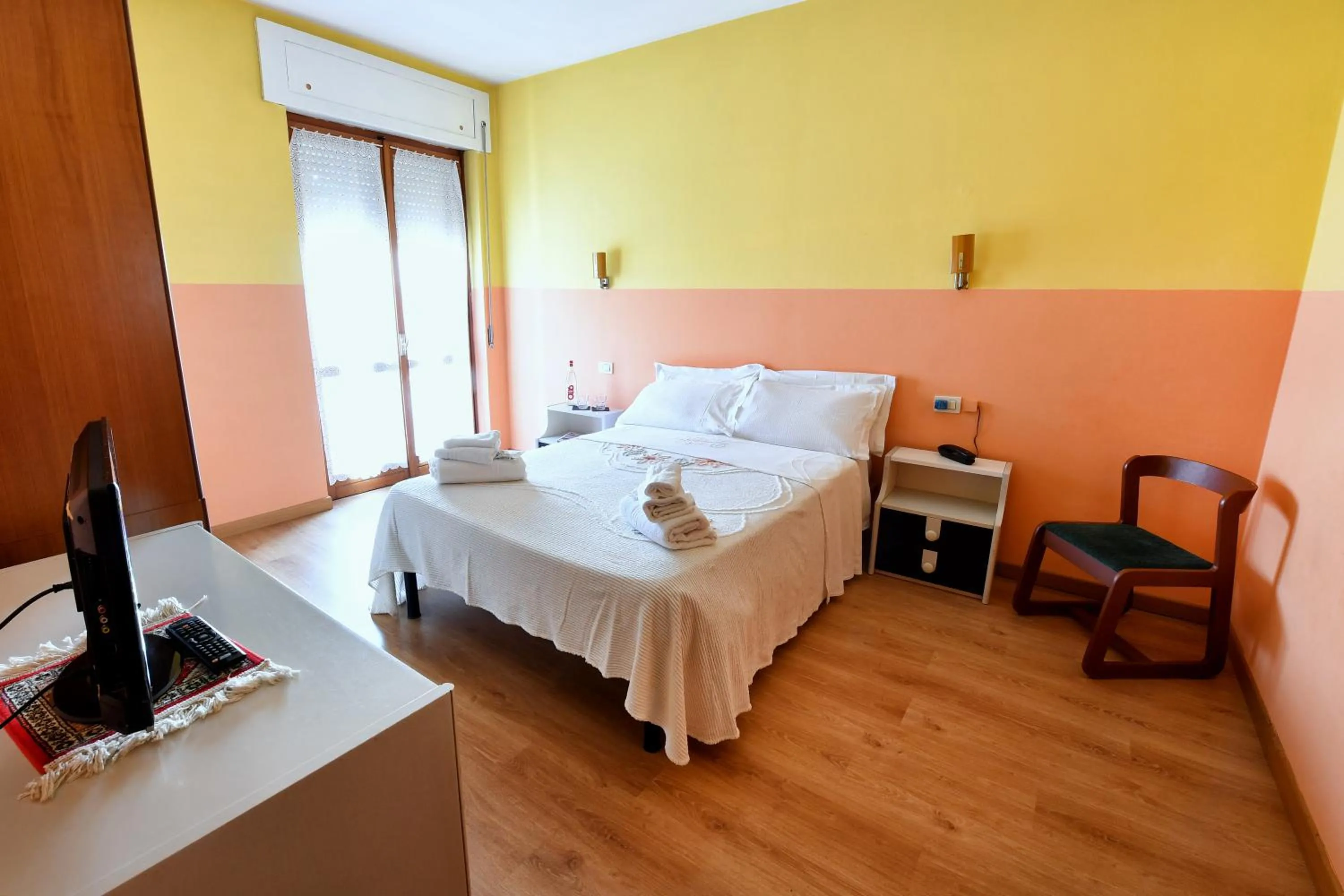 Bed in Hotel Motel Europa