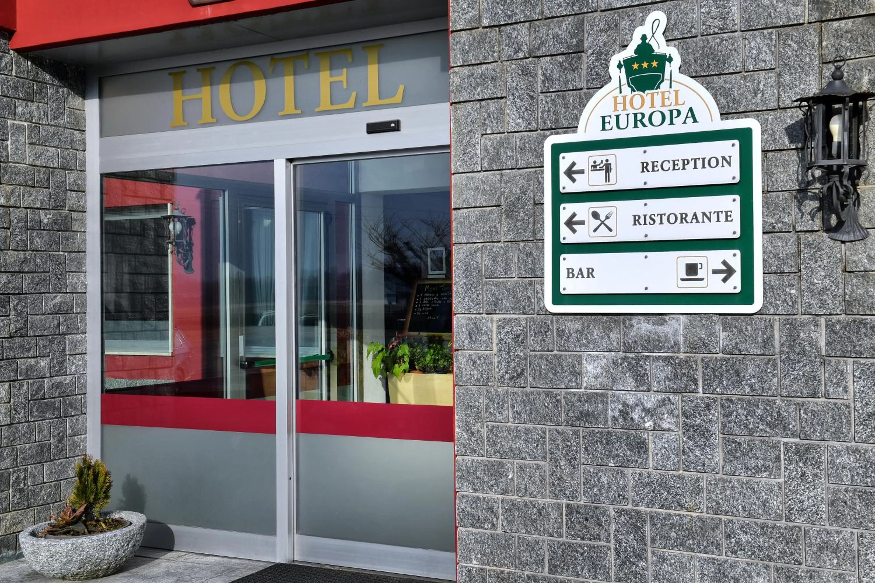 Facade/entrance in Hotel Motel Europa