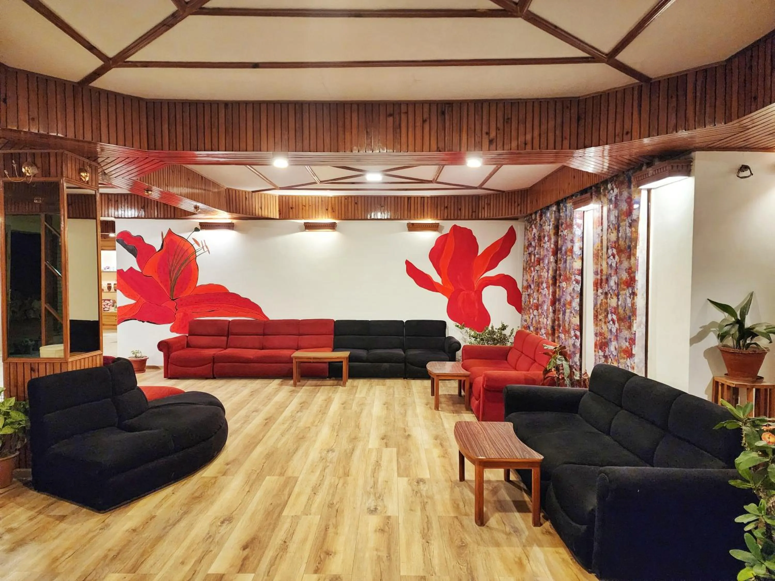 Hotel Pineview Shimla