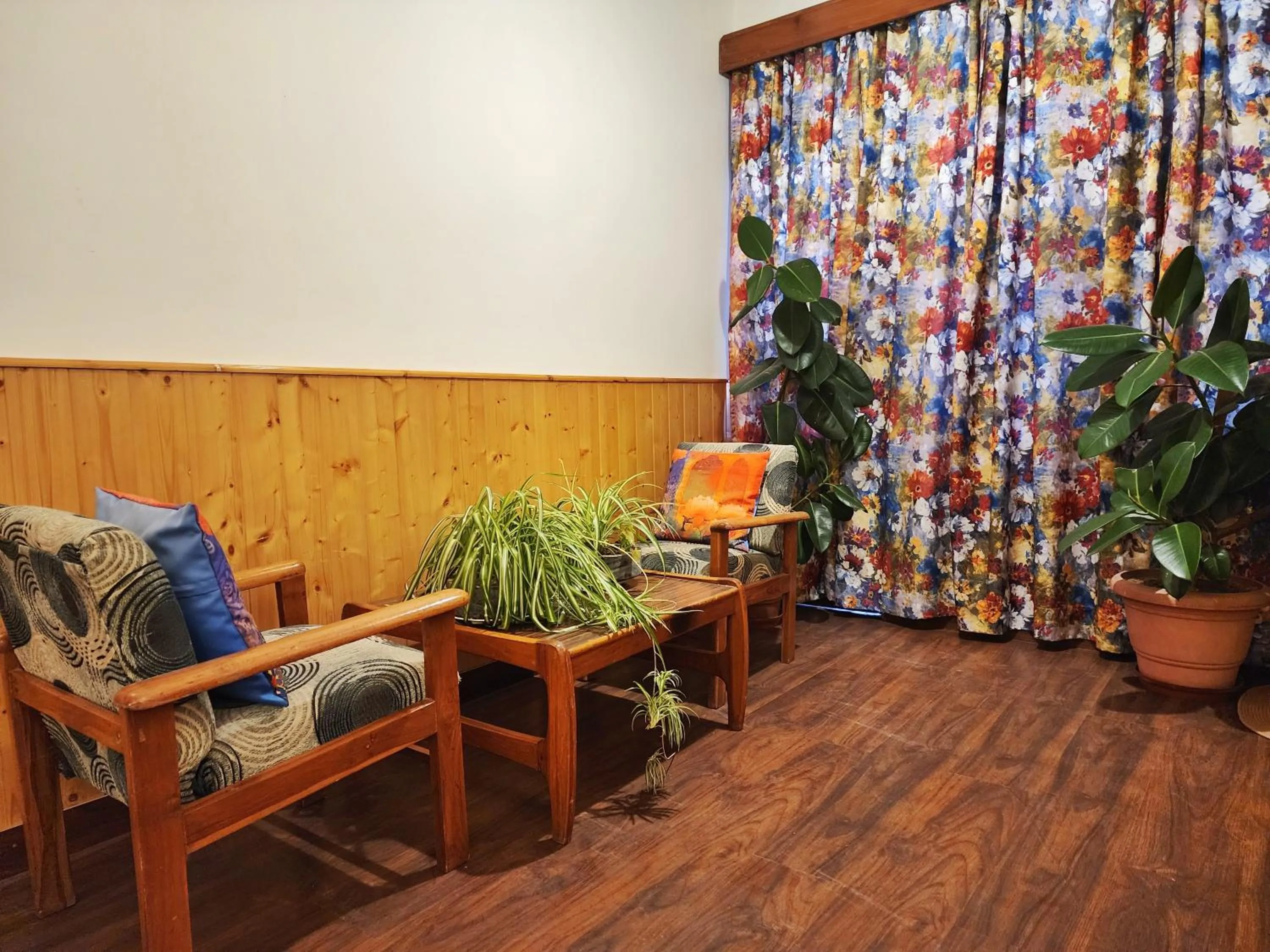 Hotel Pineview Shimla