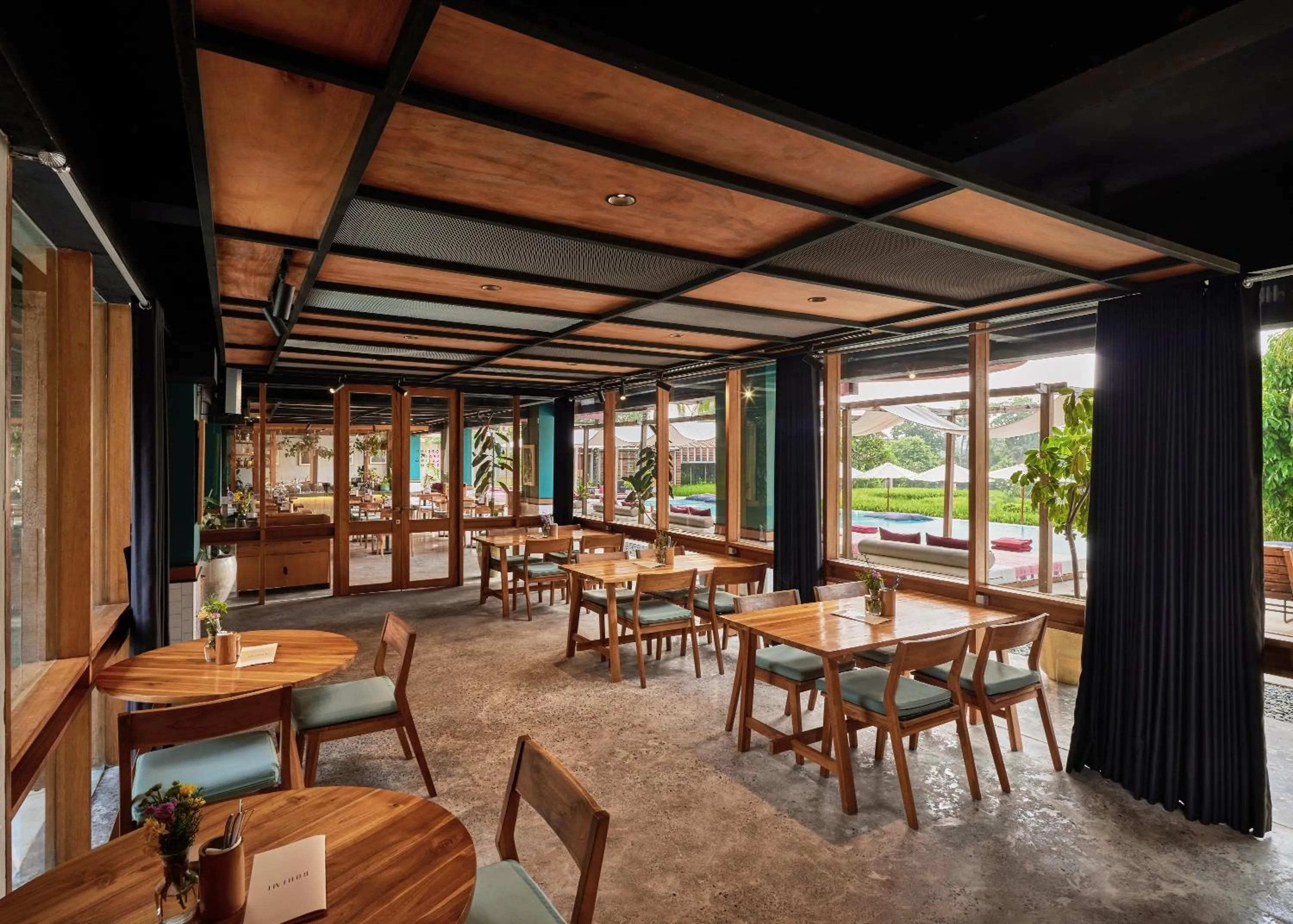 Restaurant/places to eat in Shore Amora Canggu