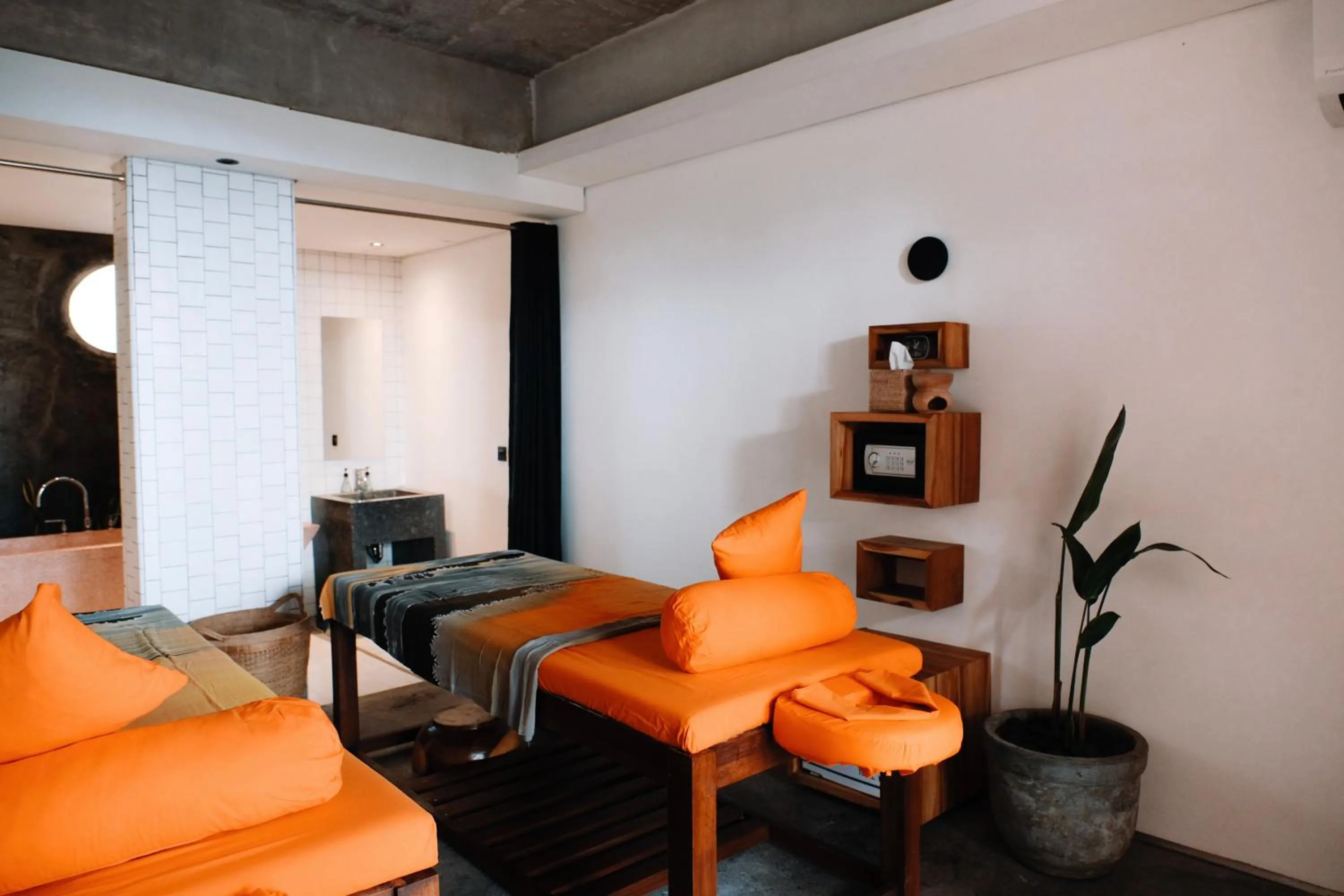 Massage in Shore Amora Canggu