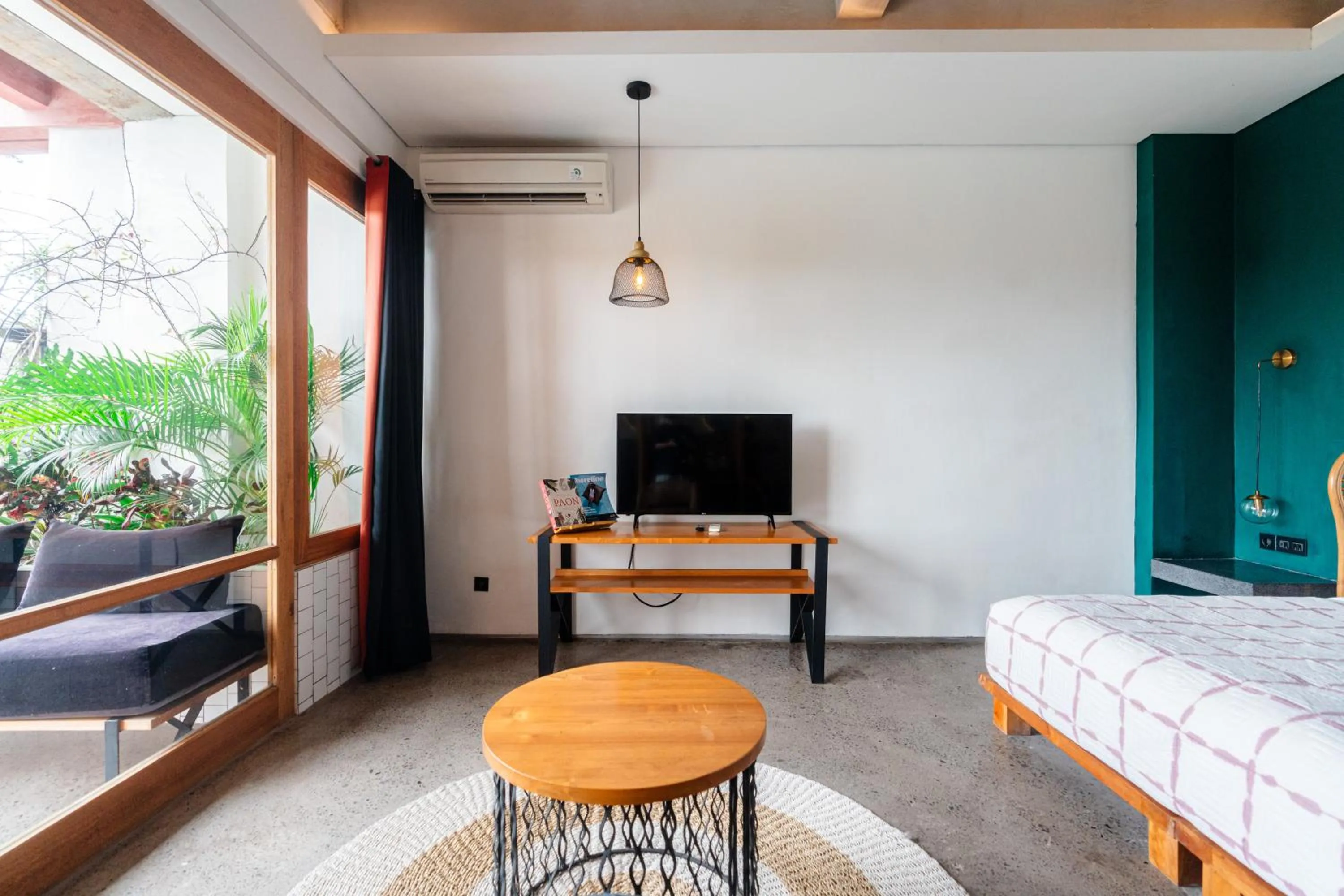 TV and multimedia, Bed in Shore Amora Canggu