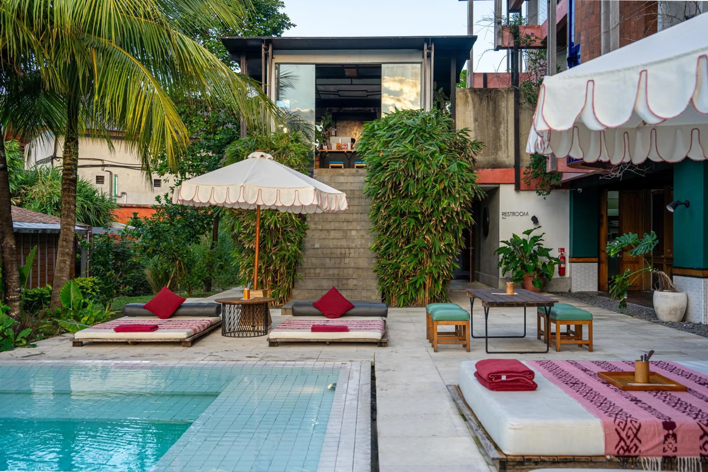 Restaurant/places to eat in Shore Amora Canggu