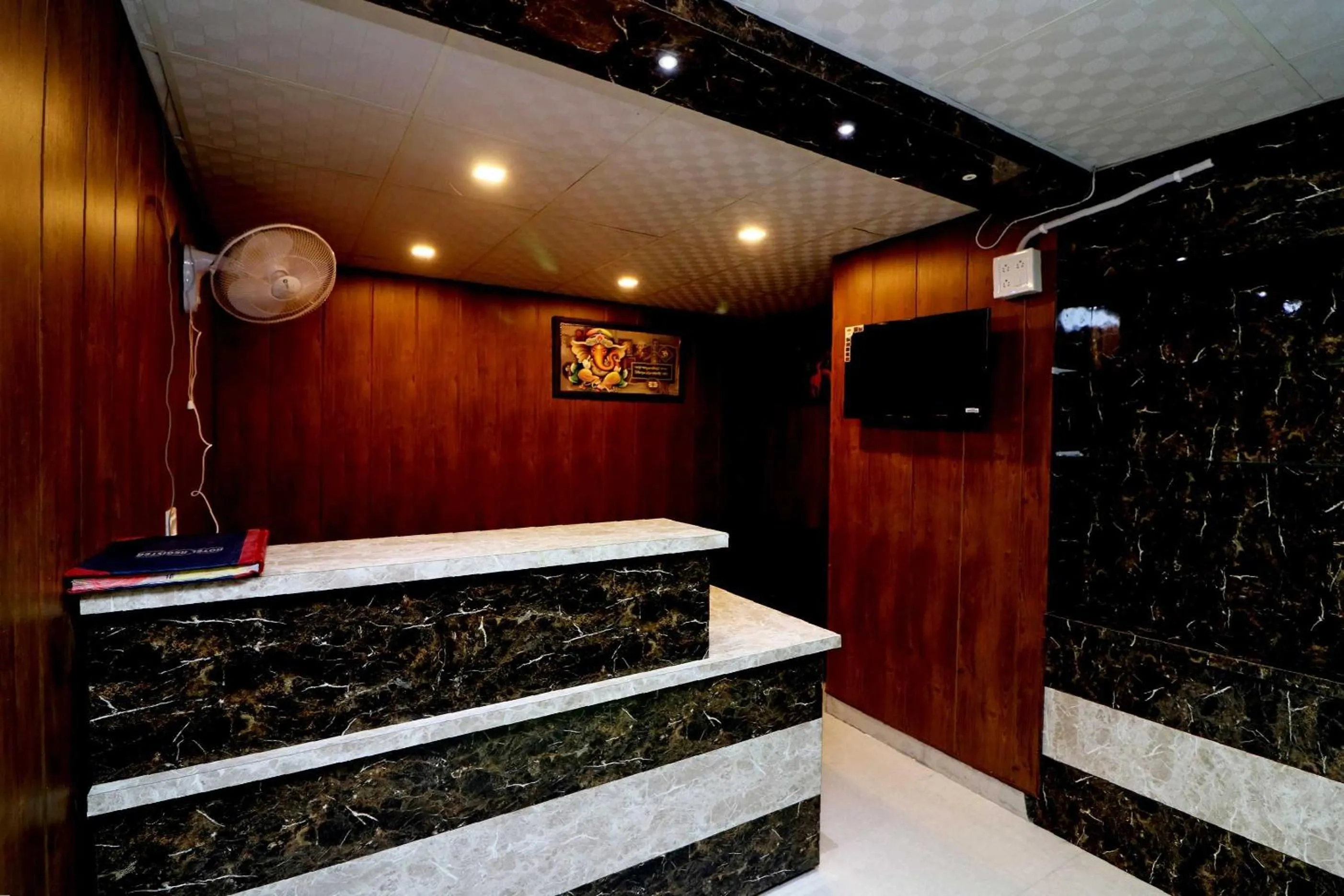 Lobby or reception in Hotel O Karan stay