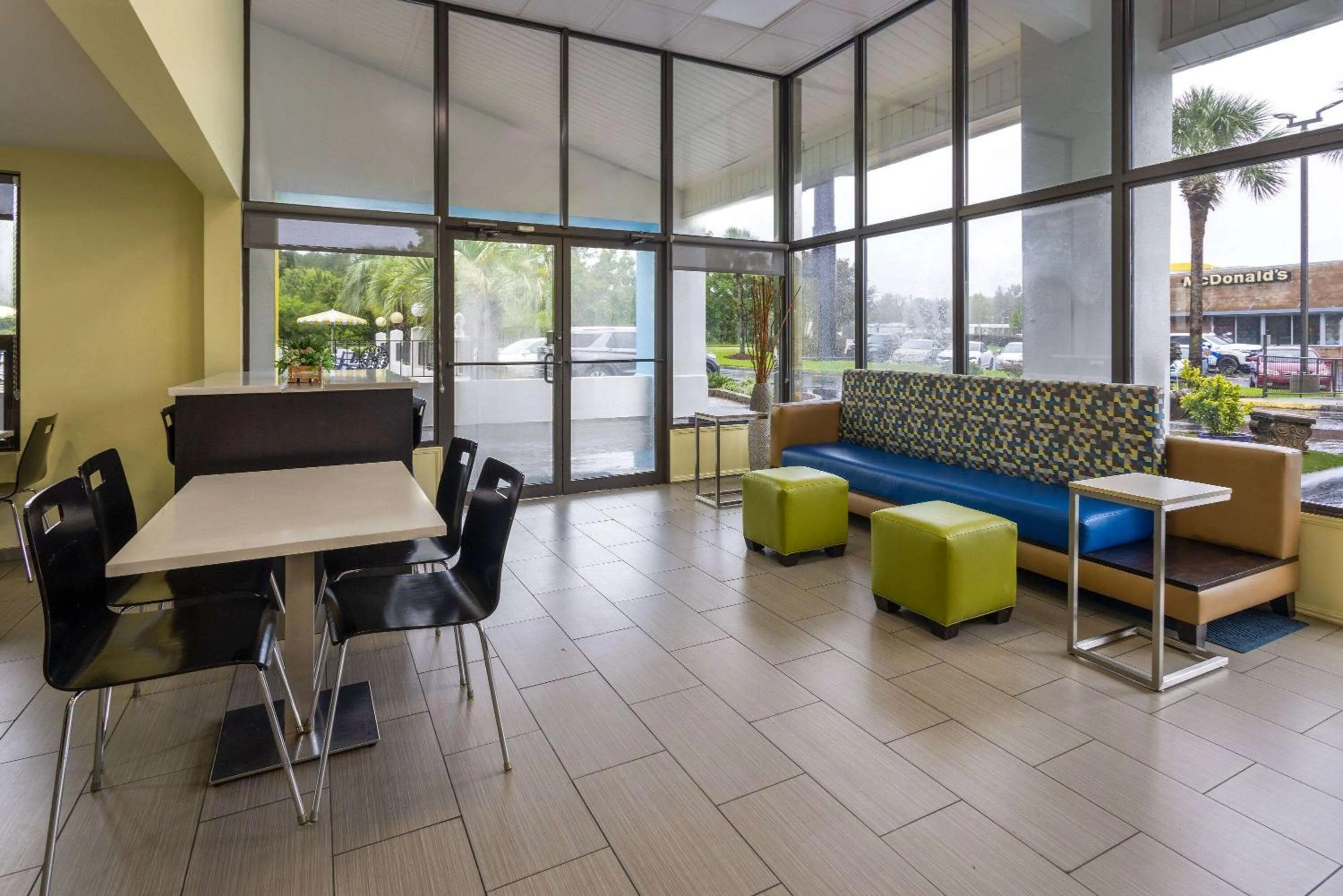 Lobby or reception in Days Inn by Wyndham Ladson Summerville Charleston