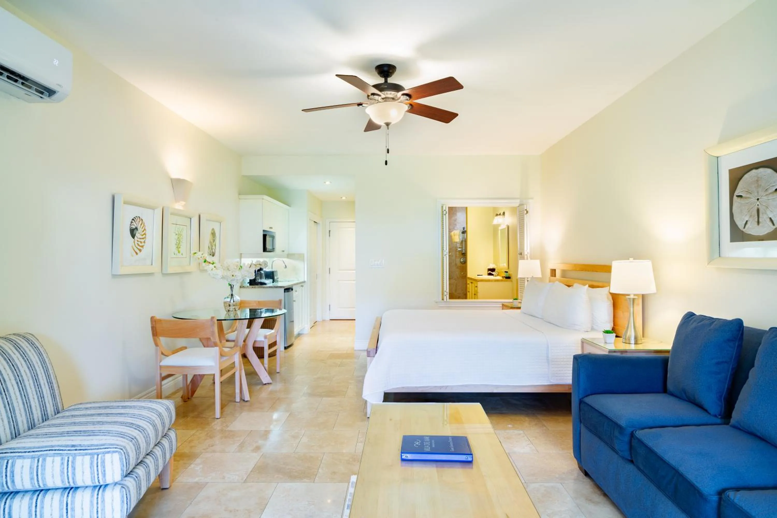 Bed in Villa del Mar