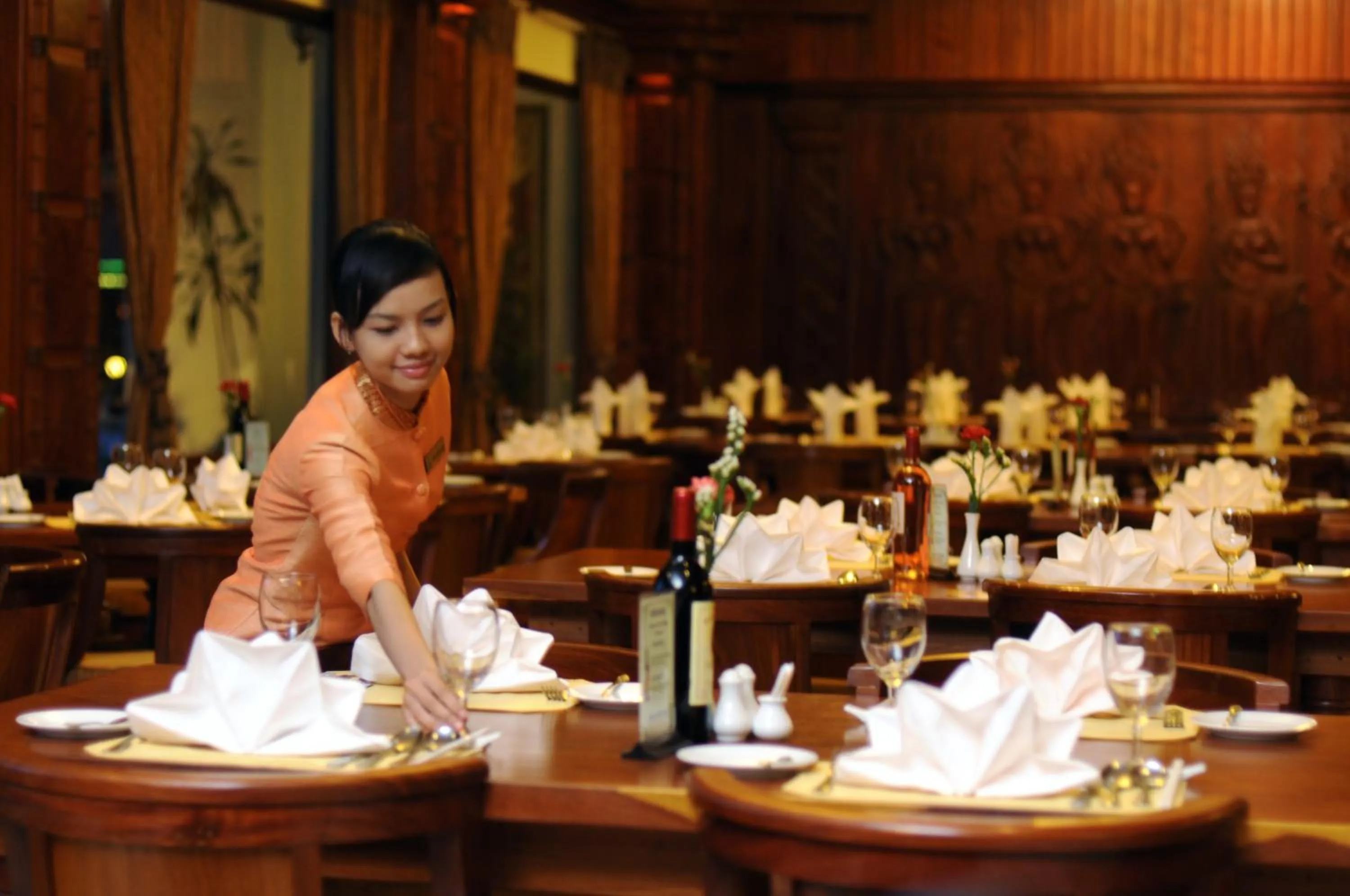 Restaurant/places to eat in Empress Residence Resort and Spa