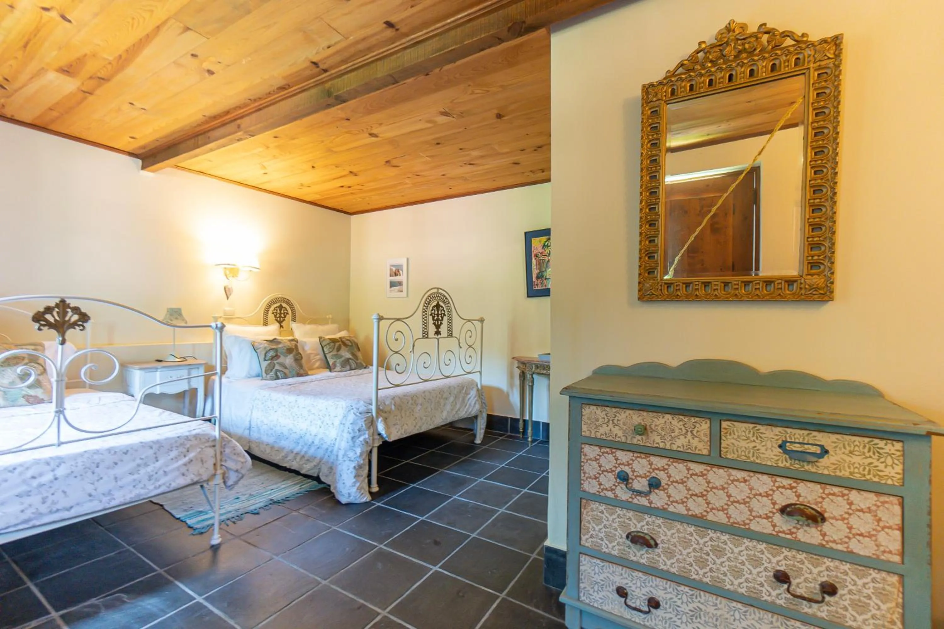 Bedroom, Bed in Quinta da Rabaçosa - Turismo Rural